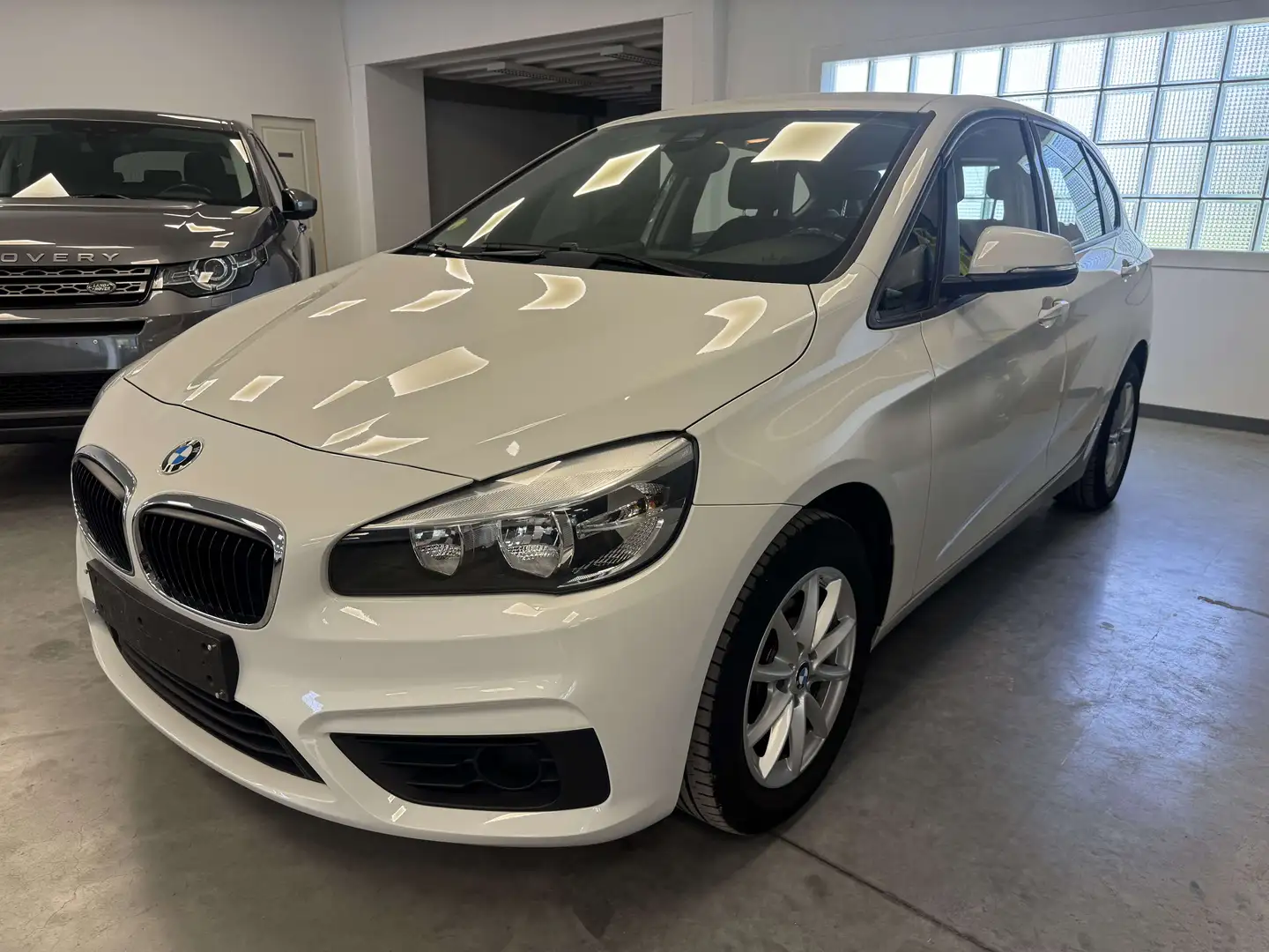 BMW 214 Active Tourer d Blanc - 1