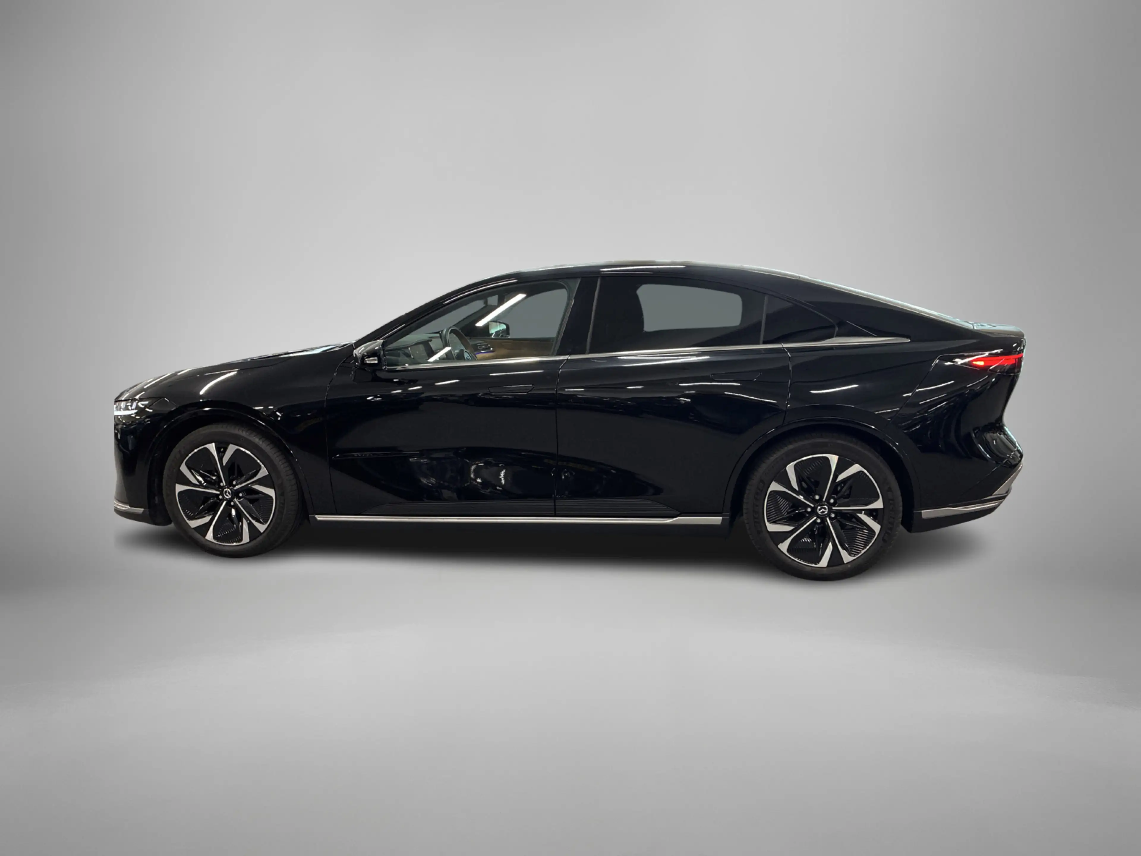 Mazda 6e Takumi Plus Long Range 80 kWh DEMO — photo 8