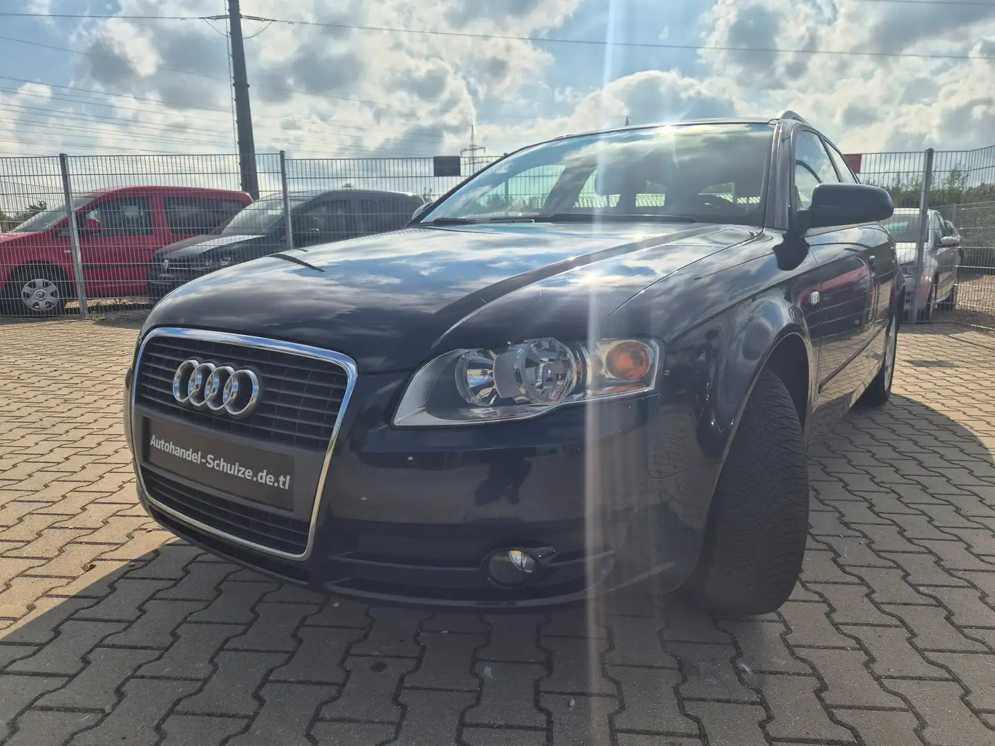 Audi A4 KOMBI AHK TÜV&INSPEKTION NEU Blau - 2