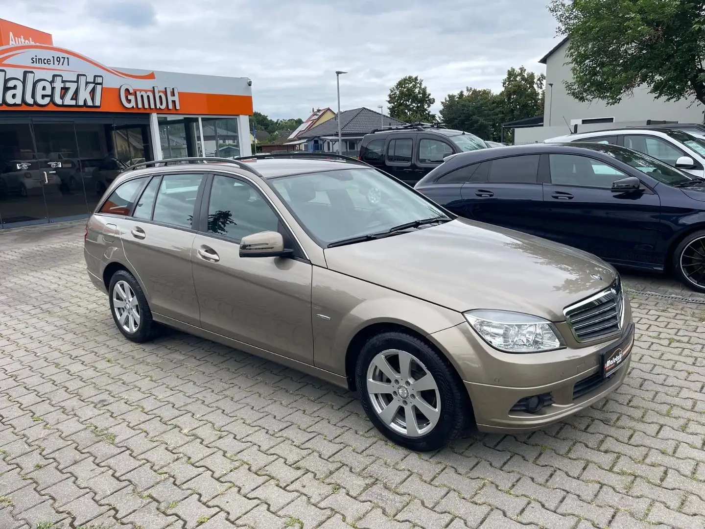 Mercedes-Benz C 180 T CGI BlueEfficiency*PDC*Automatik*SHZ* Beige - 2