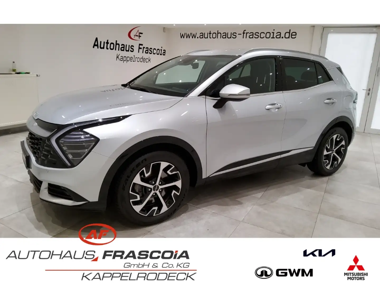 Kia Sportage Spirit 4WD 1.6 T-GDI Navi Rückfahrkam. SHZ PDC App Stříbrná - 1