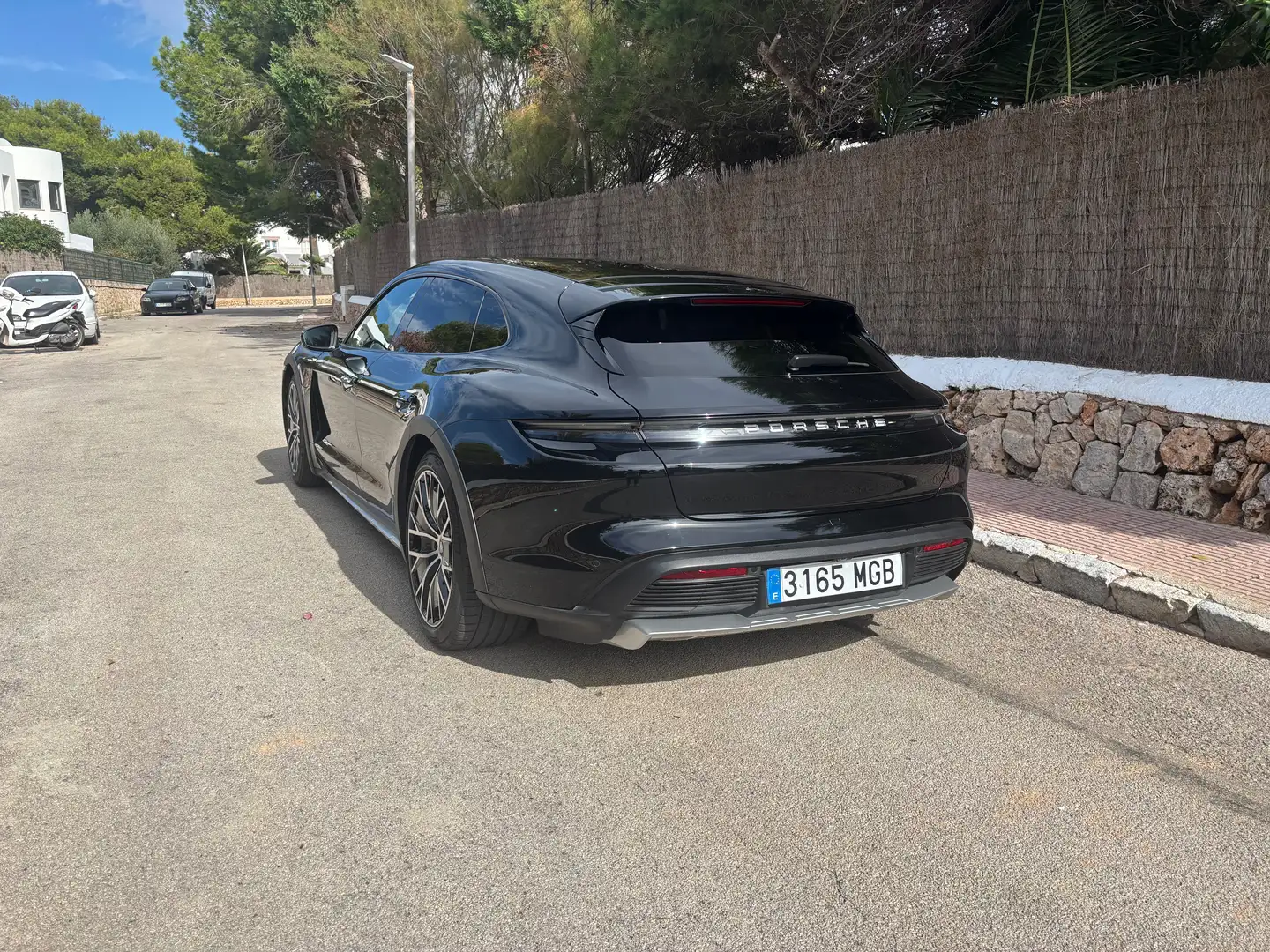 Porsche Taycan 4 Cross Tourismo Negro - 1