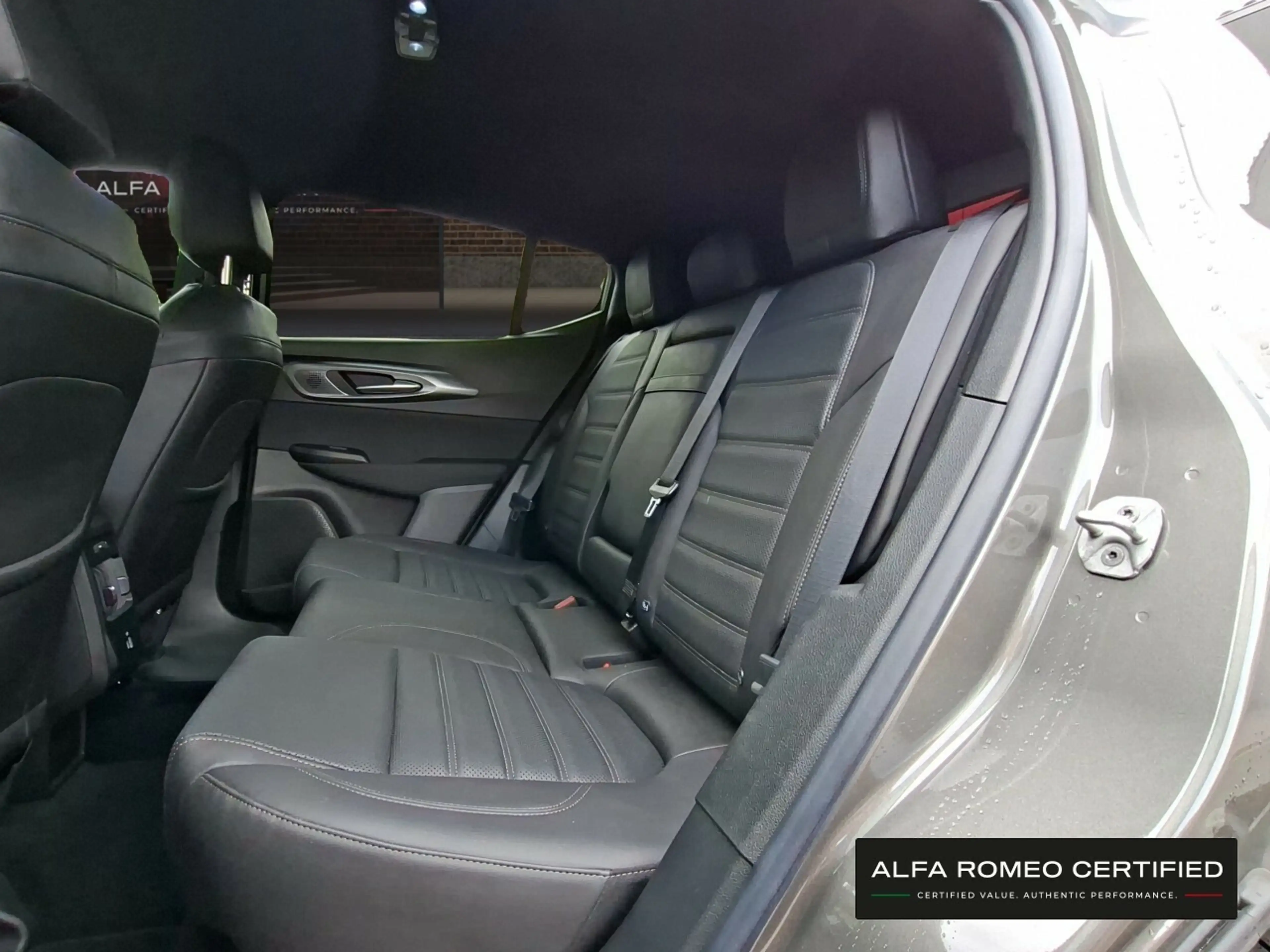 Alfa Romeo Tonale Speciale MildHybrid 1.5 VGT — photo 12