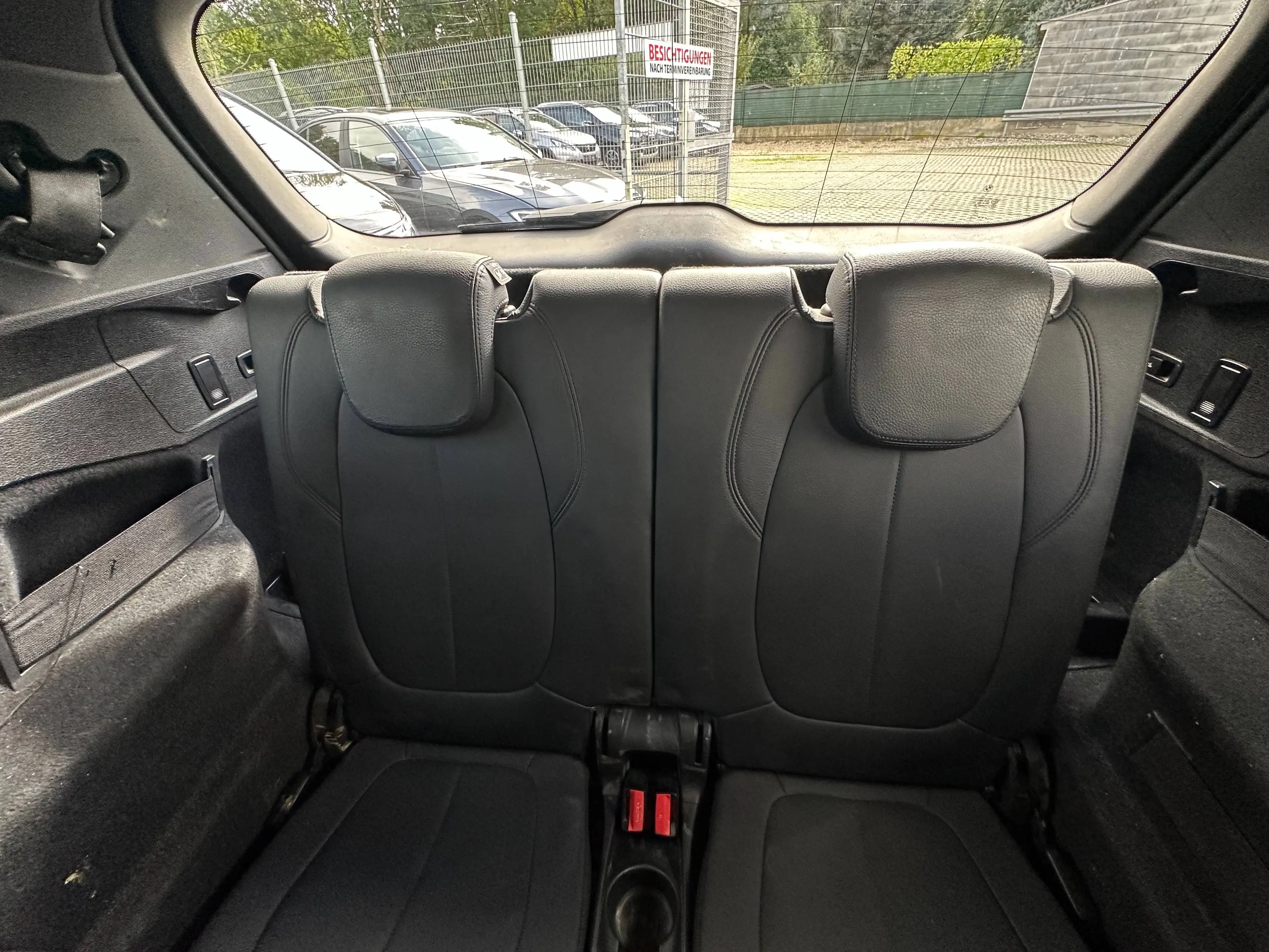 BMW 216 d 1,5d*Vollleder*7-Sitzer*Sitzheizung* — photo 10