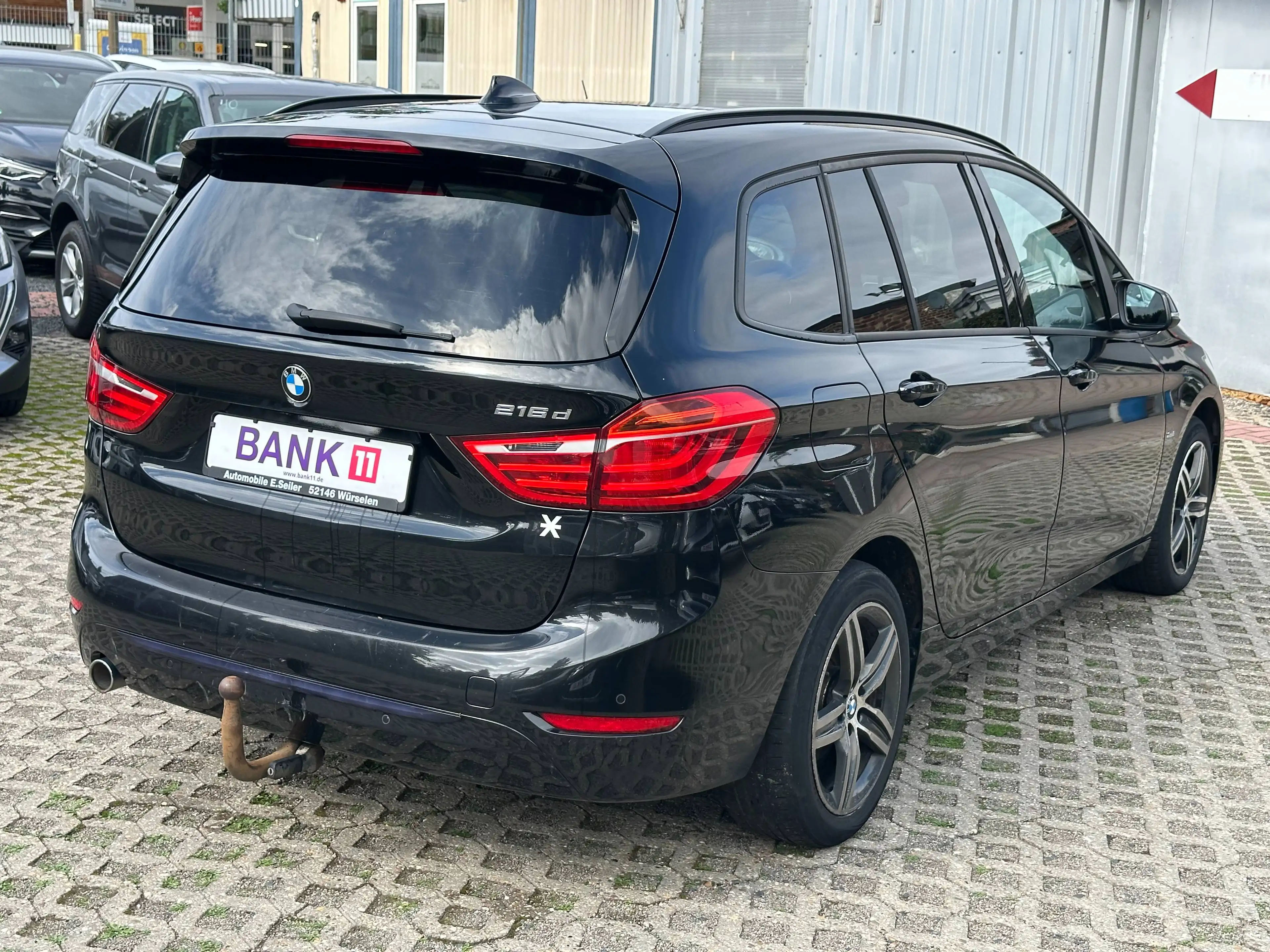 BMW 216 d 1,5d*Vollleder*7-Sitzer*Sitzheizung* — photo 4