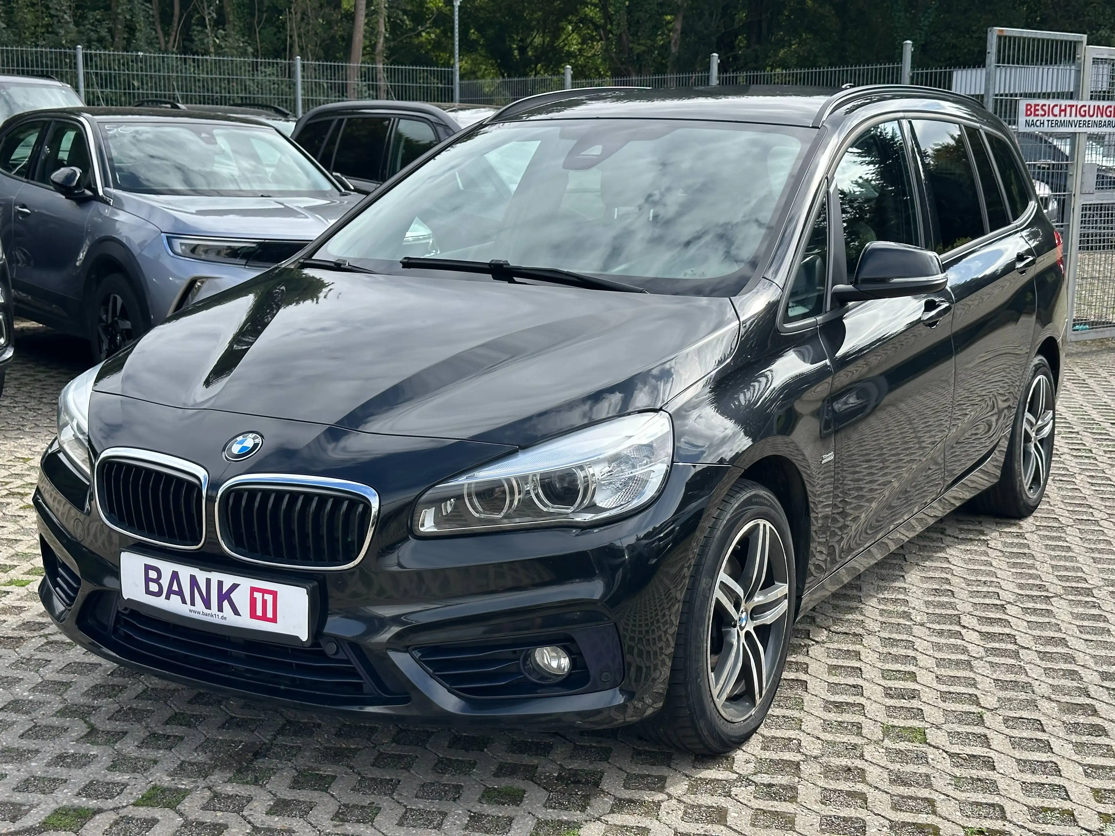 BMW 216 d 1,5d*Vollleder*7-Sitzer*Sitzheizung* — photo 2