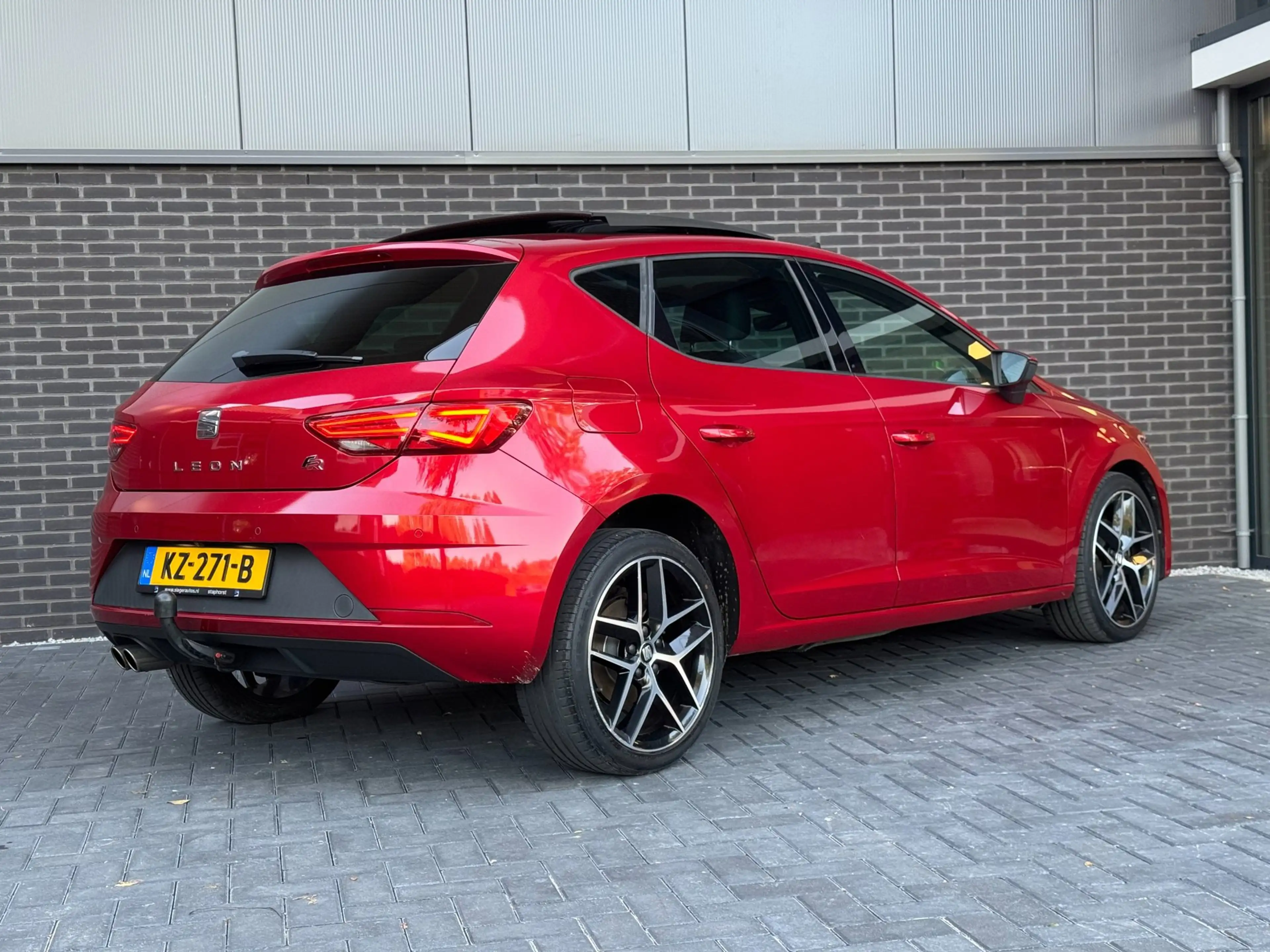 SEAT Leon 1.4 EcoTSI FR - Pano | full-LED | ACC | Lane assis — photo 2