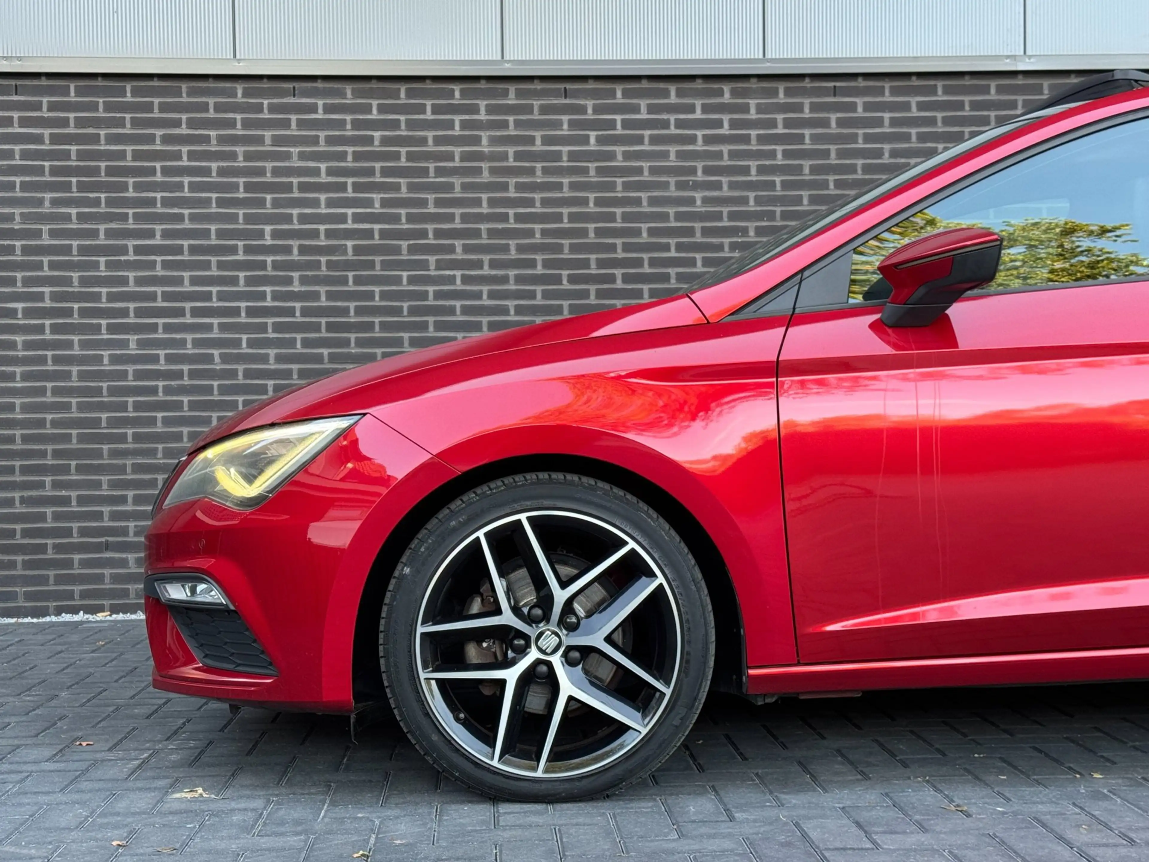 SEAT Leon 1.4 EcoTSI FR - Pano | full-LED | ACC | Lane assis — photo 11