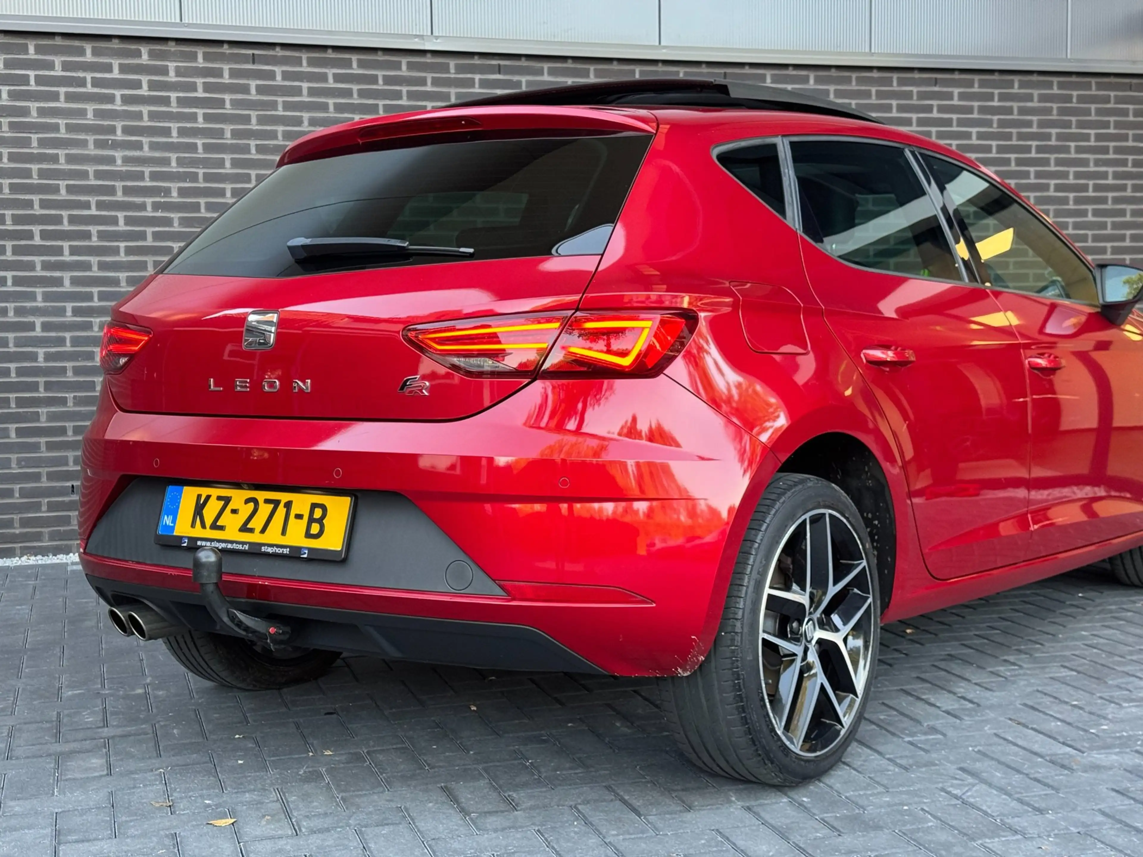 SEAT Leon 1.4 EcoTSI FR - Pano | full-LED | ACC | Lane assis — photo 15