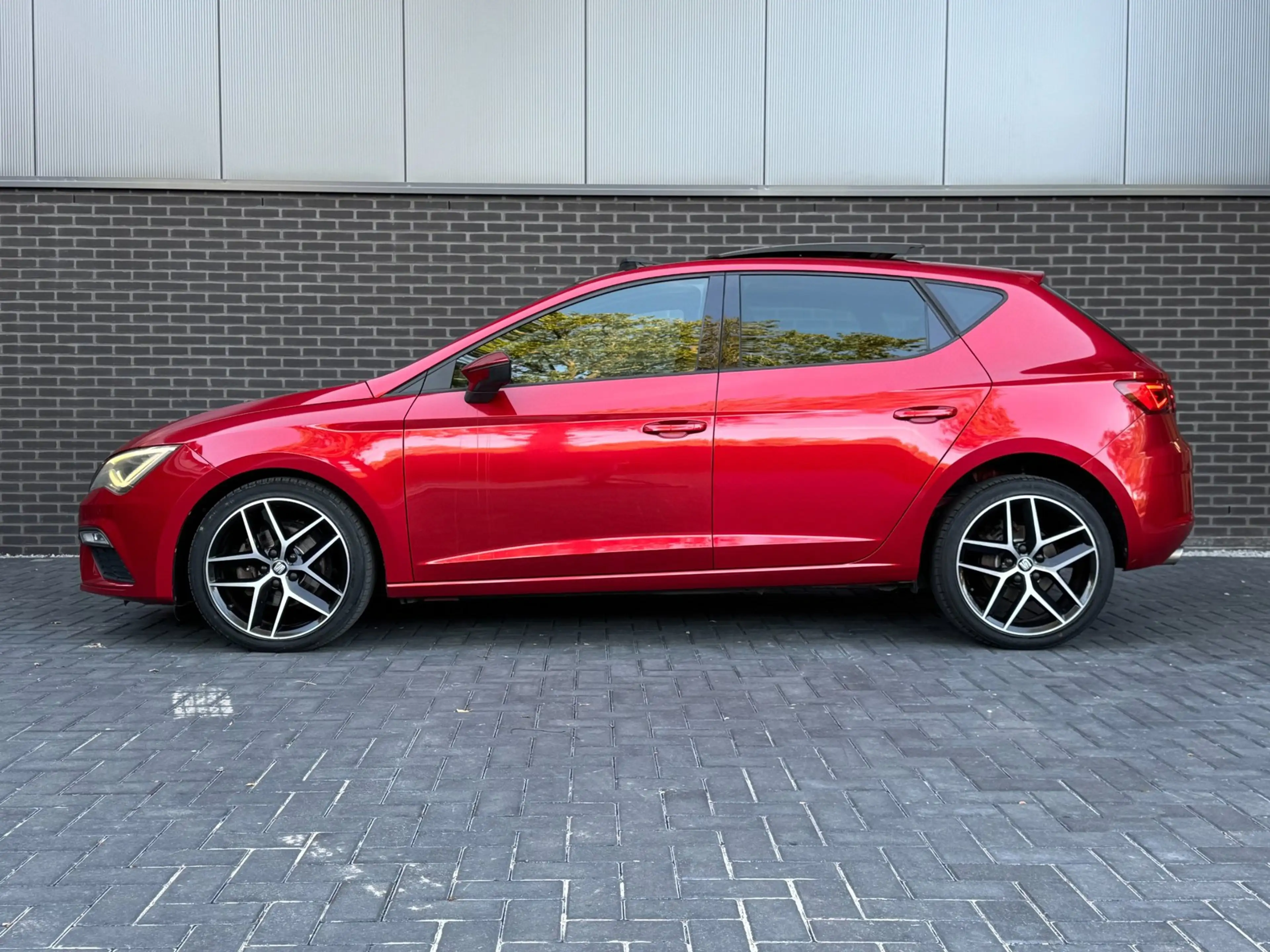 SEAT Leon 1.4 EcoTSI FR - Pano | full-LED | ACC | Lane assis — photo 10