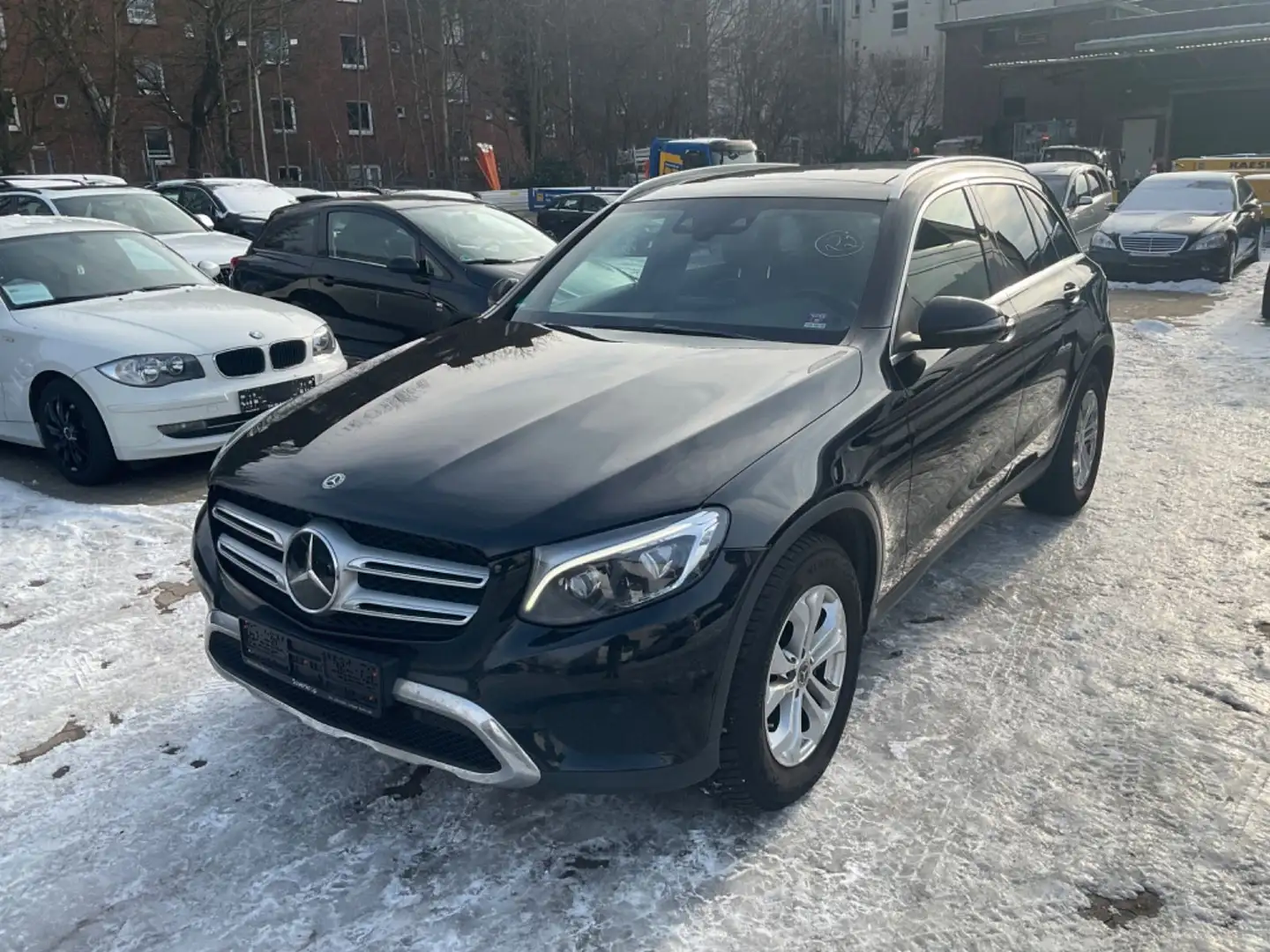 Mercedes-Benz GLC 250 d 4Matic TÜV Neu Scheckheft Schwarz - 2