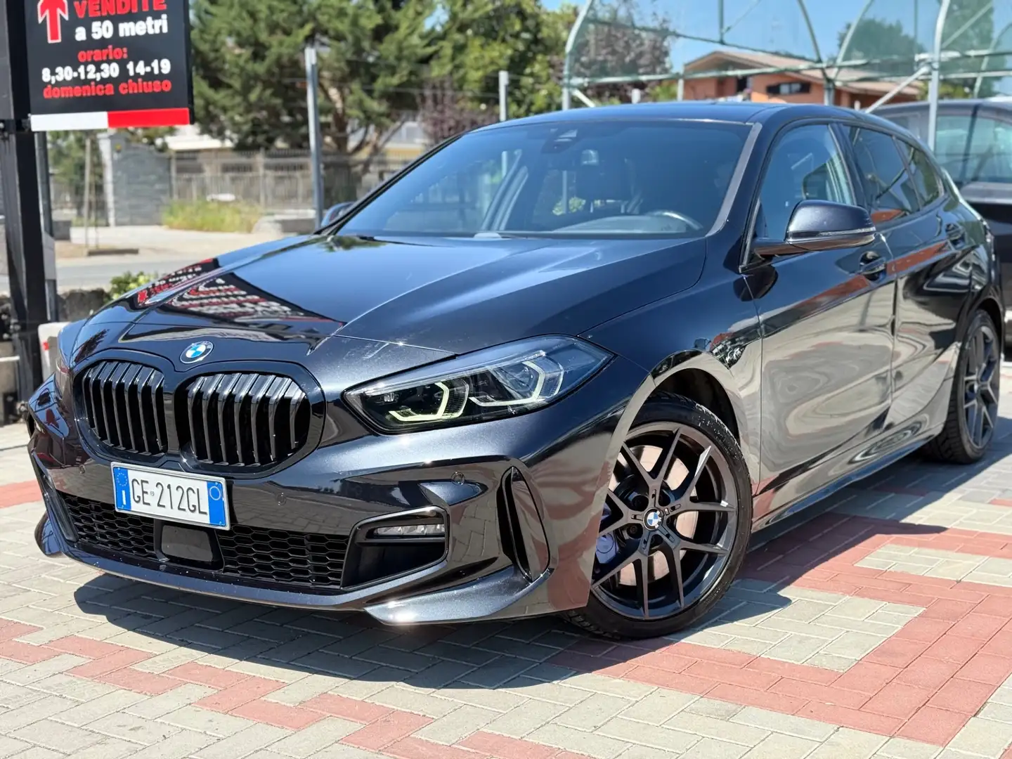 BMW 118 118d 5p. Msport Black - 2