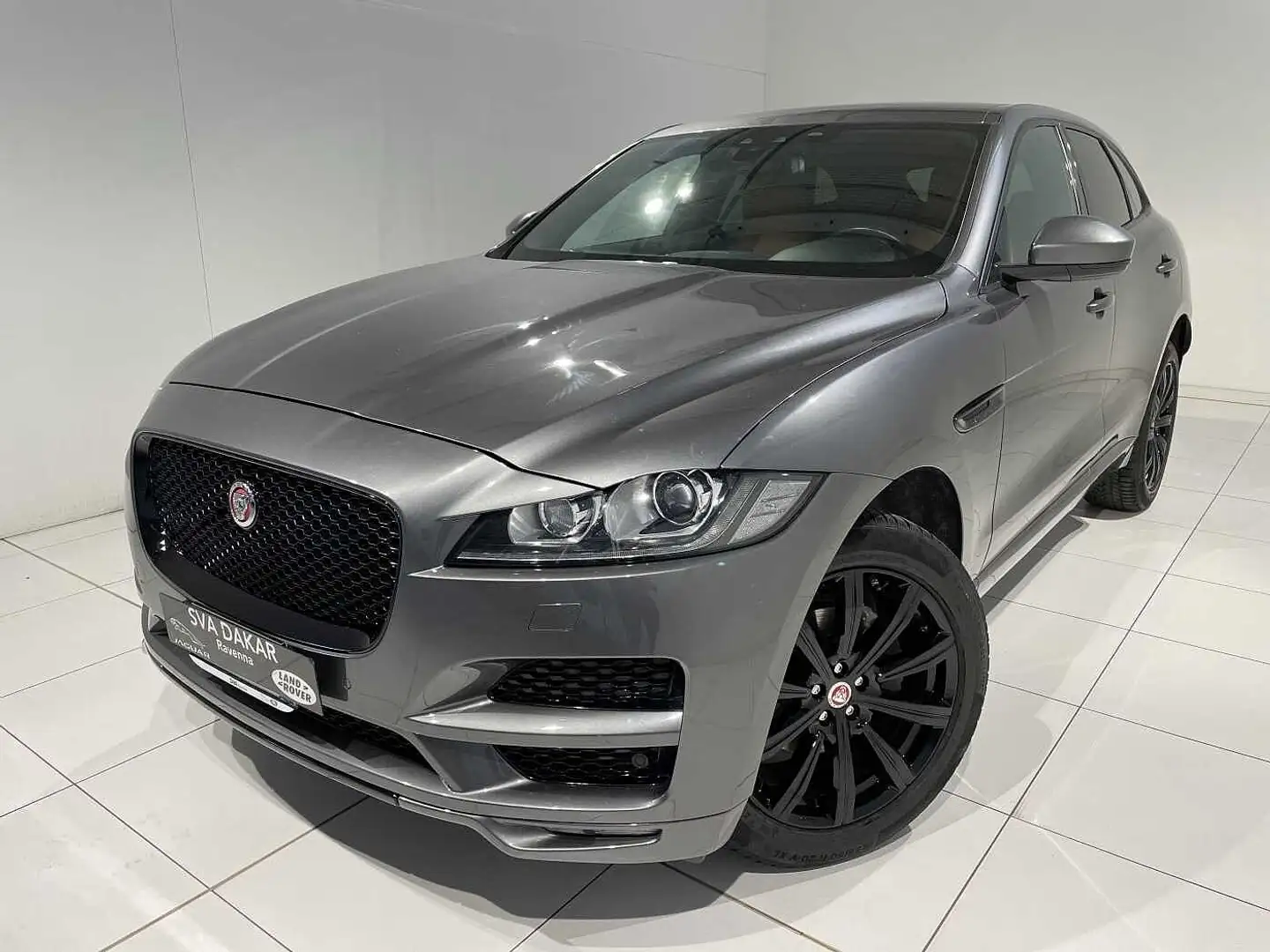 Jaguar F-Pace AWD PORTFOLIO IVA ESPOSTA - SOLO OPERATORI DEL SET Gris - 1