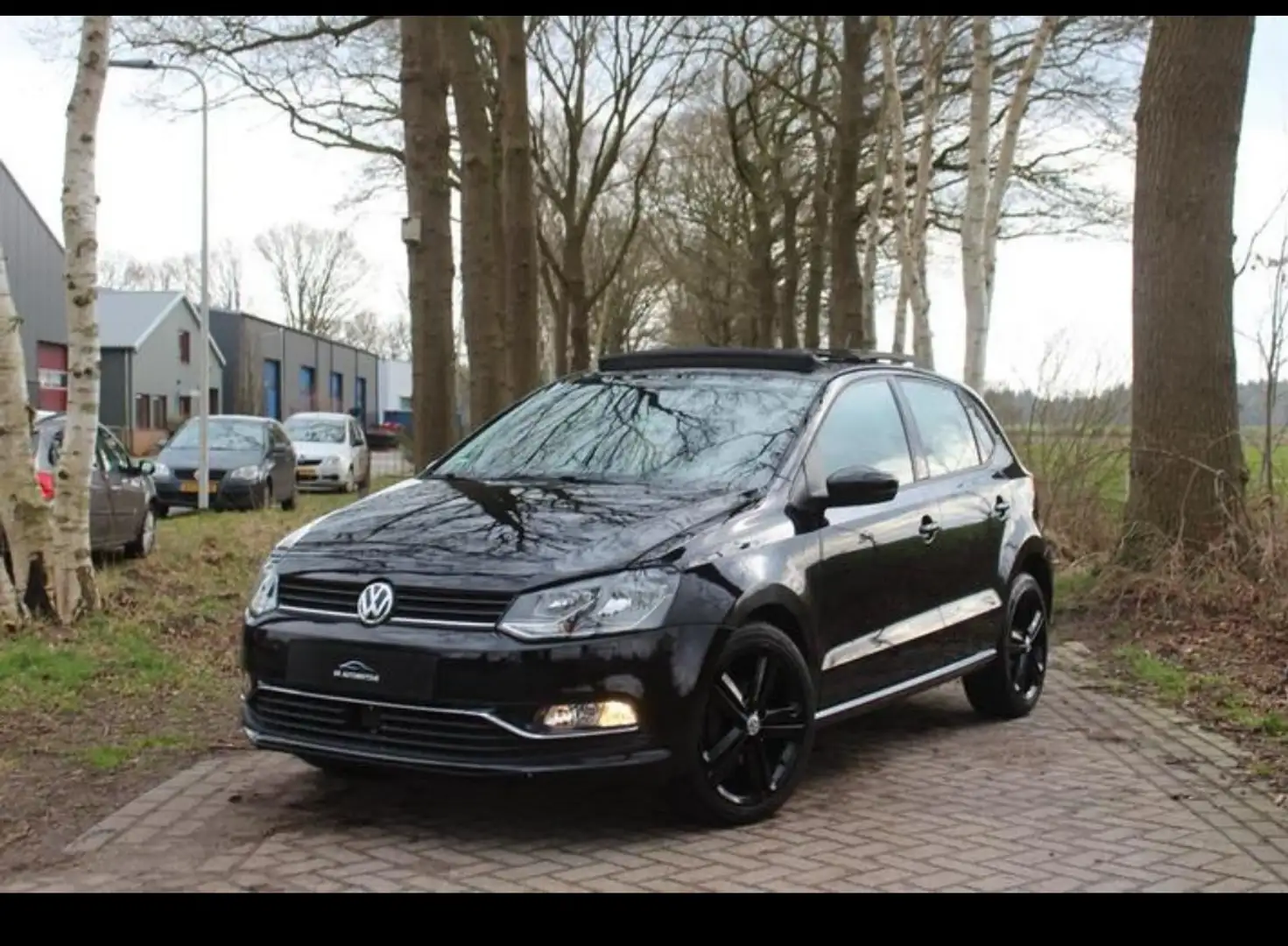Volkswagen Polo 1.2 TSI Highline face lift Zwart - 1