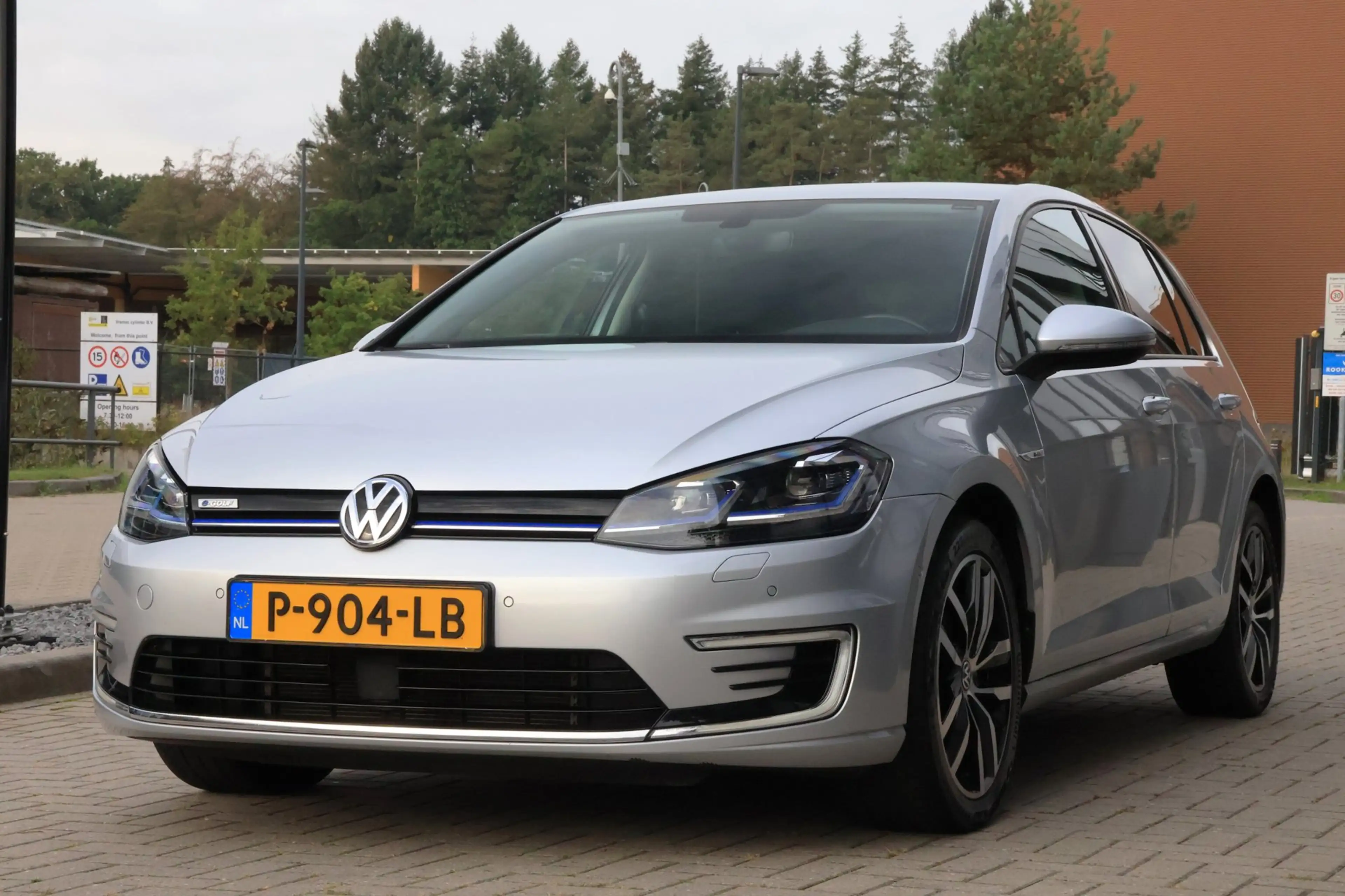 Volkswagen e-Golf E-Golf|Digi dash|Warmtepomp|LED| 89 % SOH| — photo 7