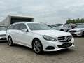 Mercedes-Benz E 220 T BlueTec TÜV neu Navi SHZ H-K LED Leder Weiß - thumbnail 3