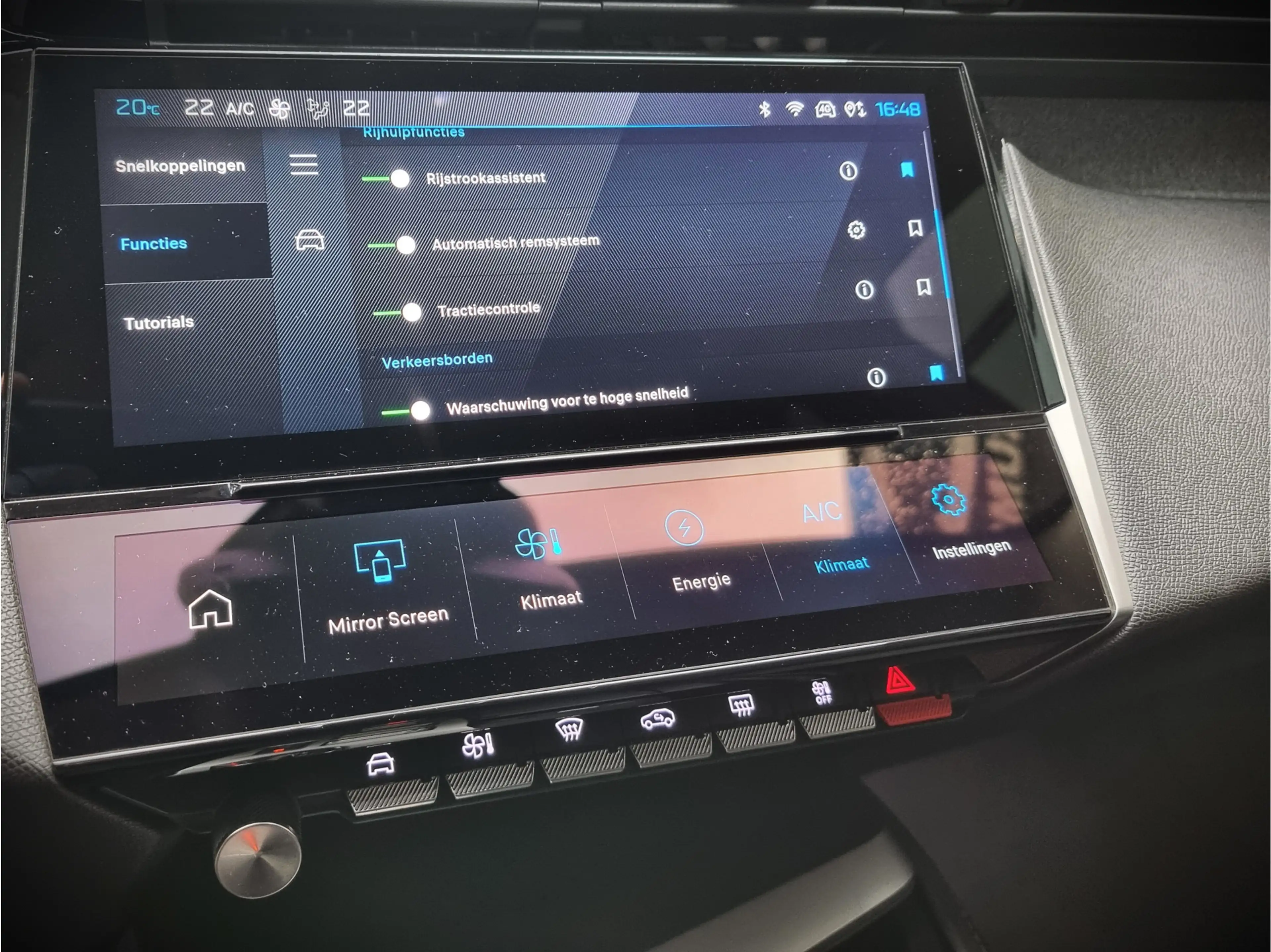 Peugeot 308 1.6 Plug-in Hybrid 180 Allure | 32dkm | 2024 | Ad. — photo 24