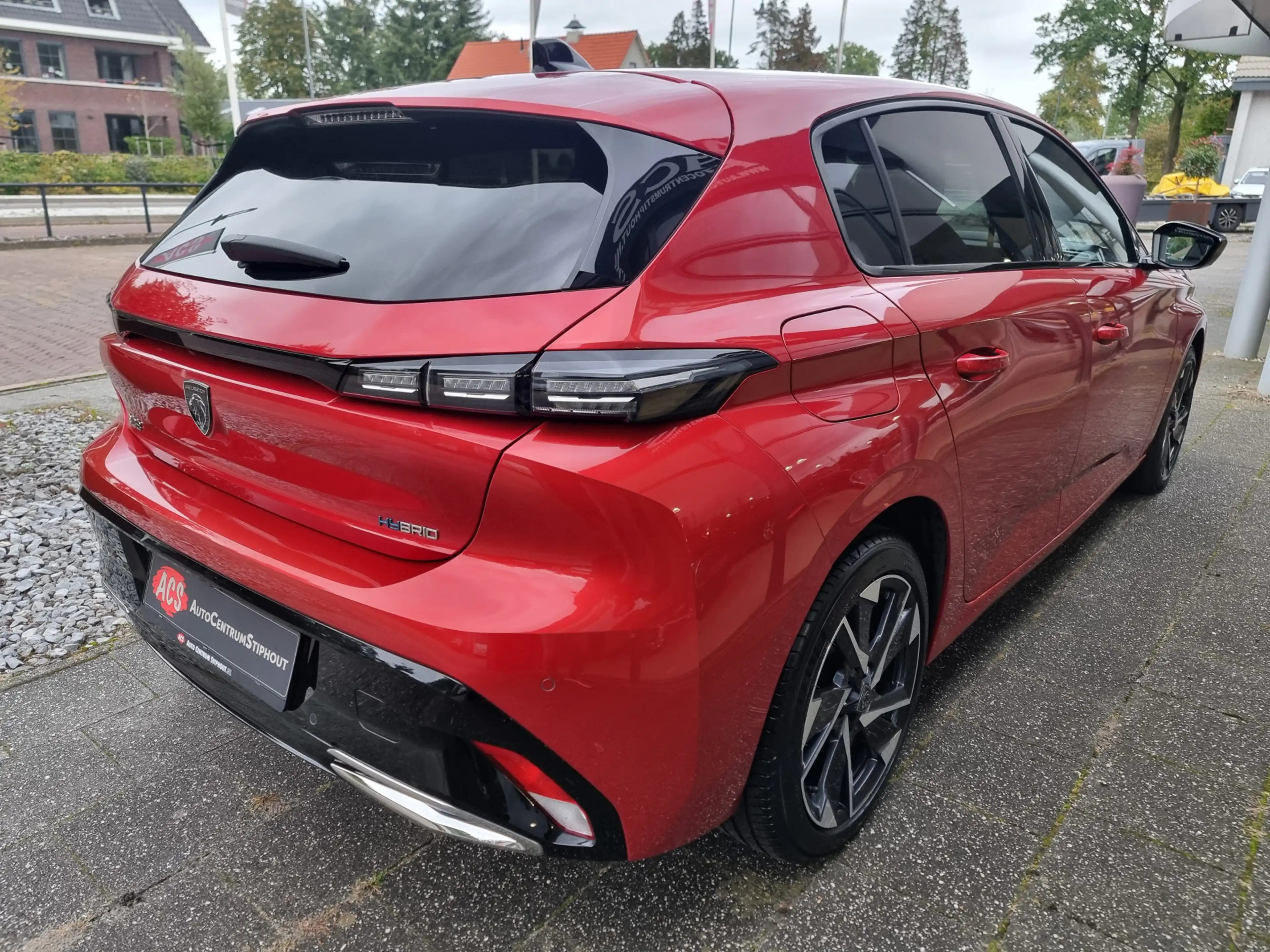 Peugeot 308 1.6 Plug-in Hybrid 180 Allure | 32dkm | 2024 | Ad. — photo 10
