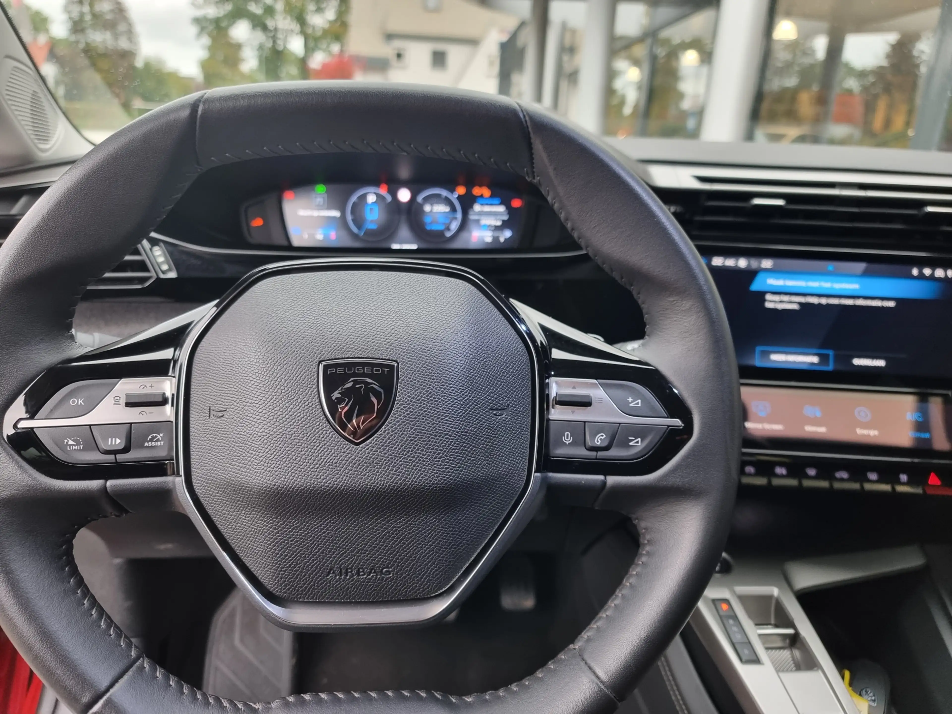 Peugeot 308 1.6 Plug-in Hybrid 180 Allure | 32dkm | 2024 | Ad. — photo 15