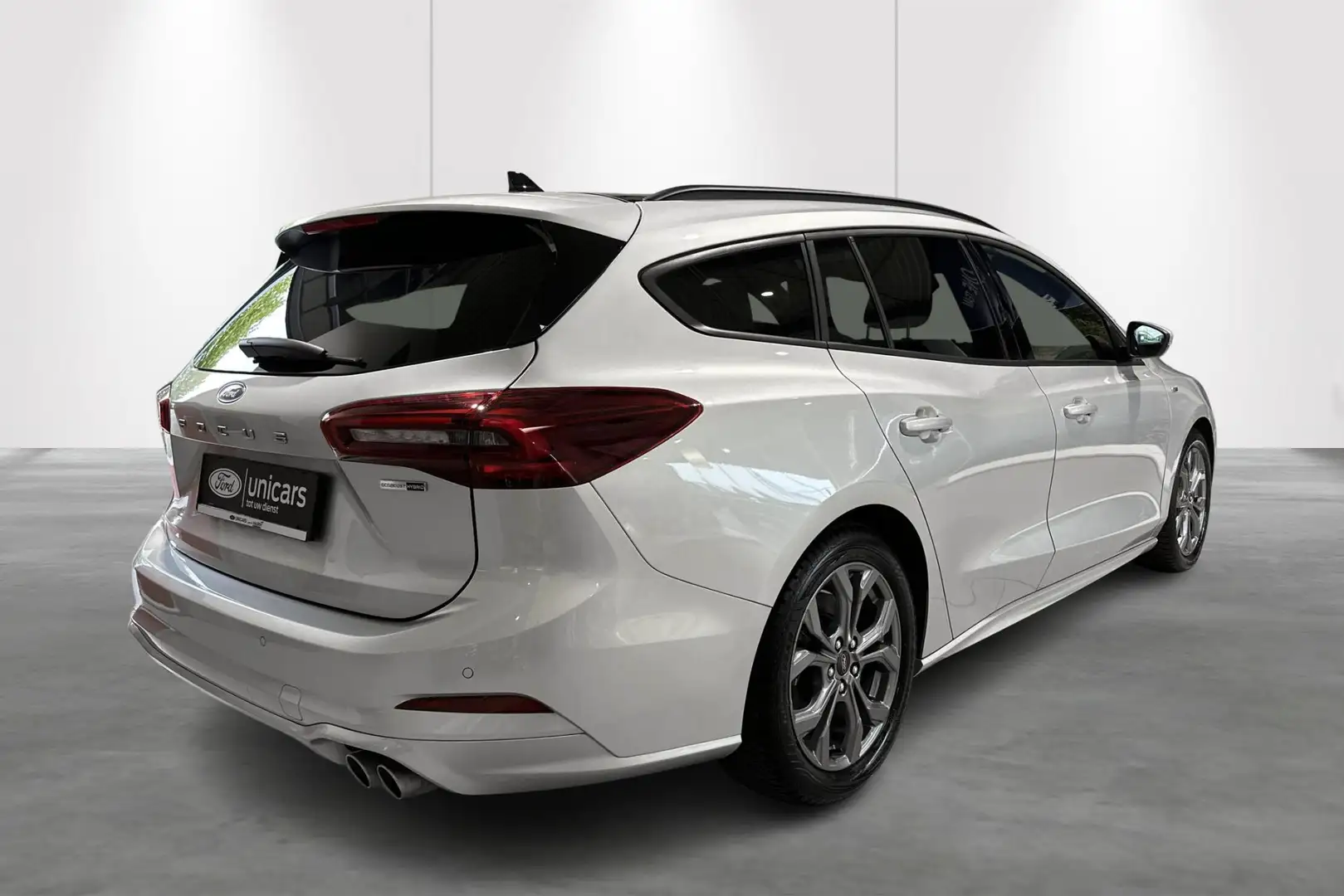 Ford Focus Clipper 1.0 EcoBoost Hybrid ST Line Silber - 2