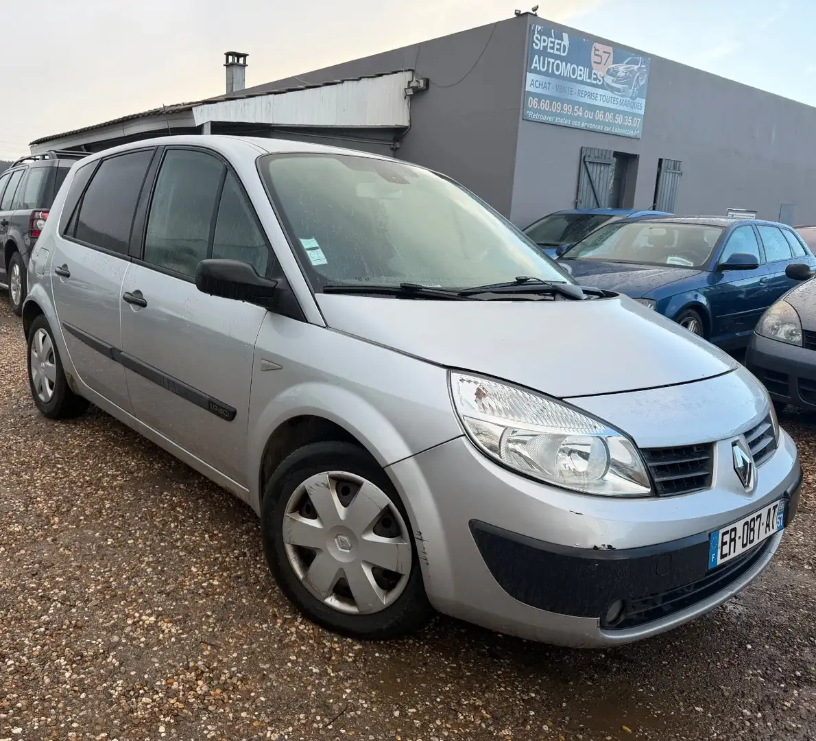 Renault Scenic Dynamique Gris - 1