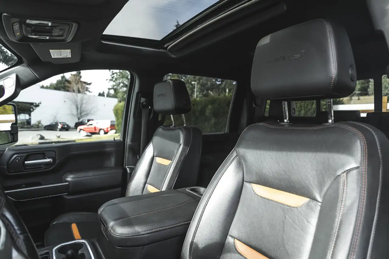 GMC Sierra 3500HD снимка GMC Sierra 3500HD