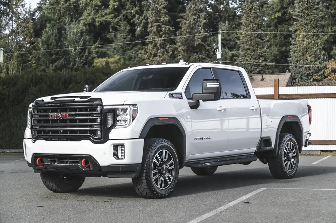 GMC Sierra 3500HD снимка GMC Sierra 3500HD