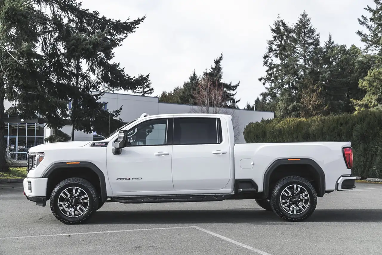 GMC Sierra 3500HD снимка GMC Sierra 3500HD