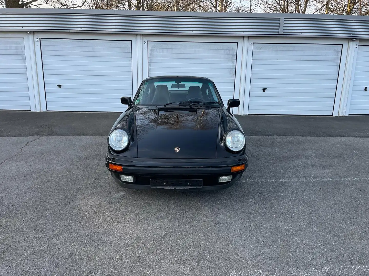 Porsche 911 Carrera Schwarz - 2