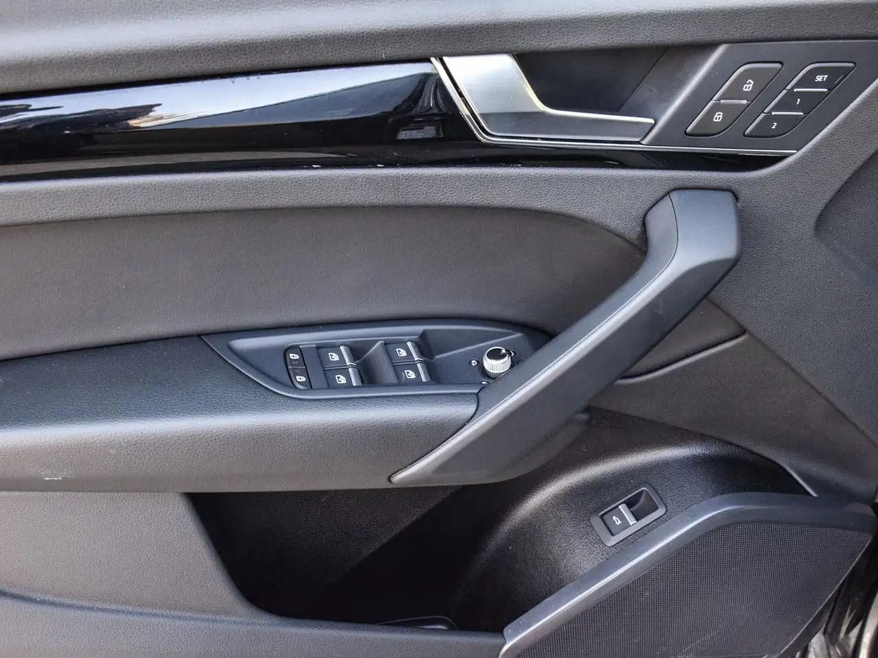 Audi Q5 снимка Audi Q5