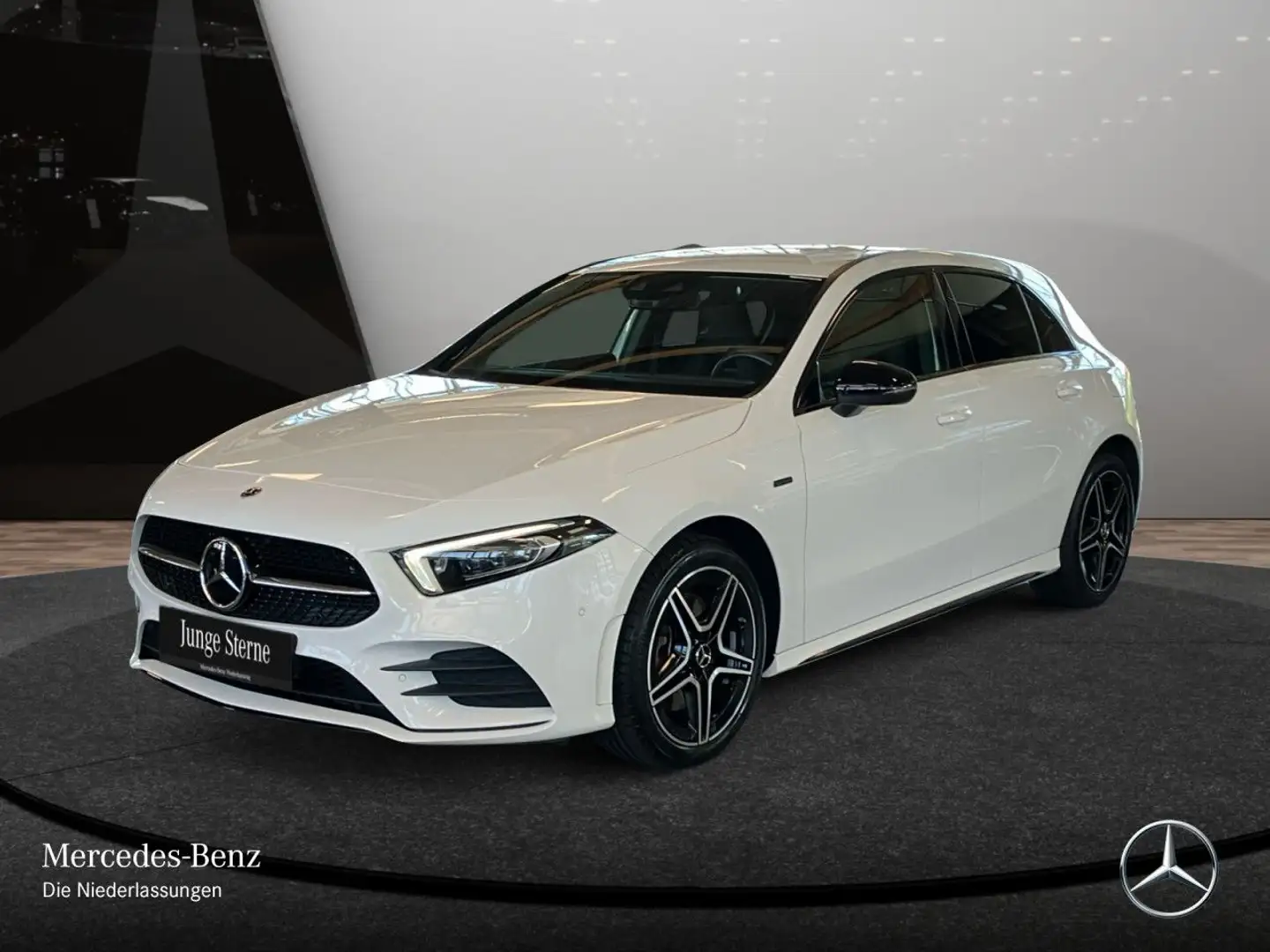 Mercedes-Benz A 250 e EDITION 2020+AMG+NIGHT+MULTIBEAM+KAMERA+8G Weiß - 2