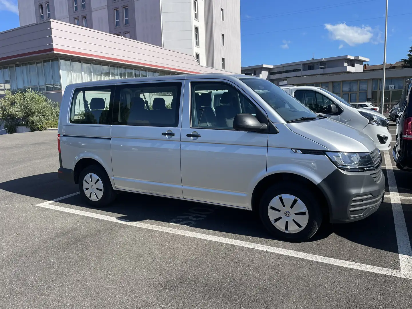 Volkswagen Transporter Kombi 2.0 Tdi Dsg 9P Grigio - 1