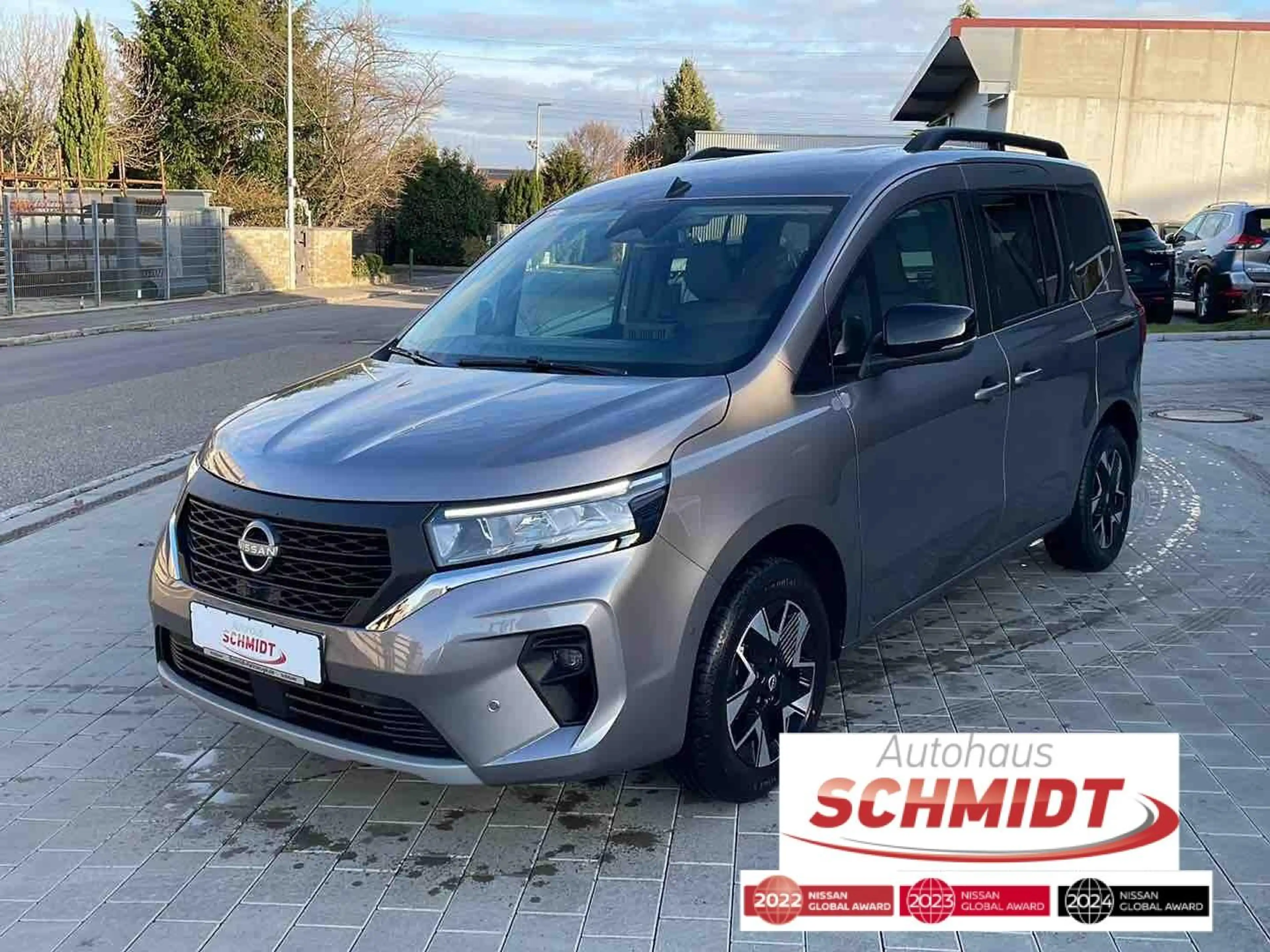Nissan Townstar Kombi L1 Automatik Tekna Around-View