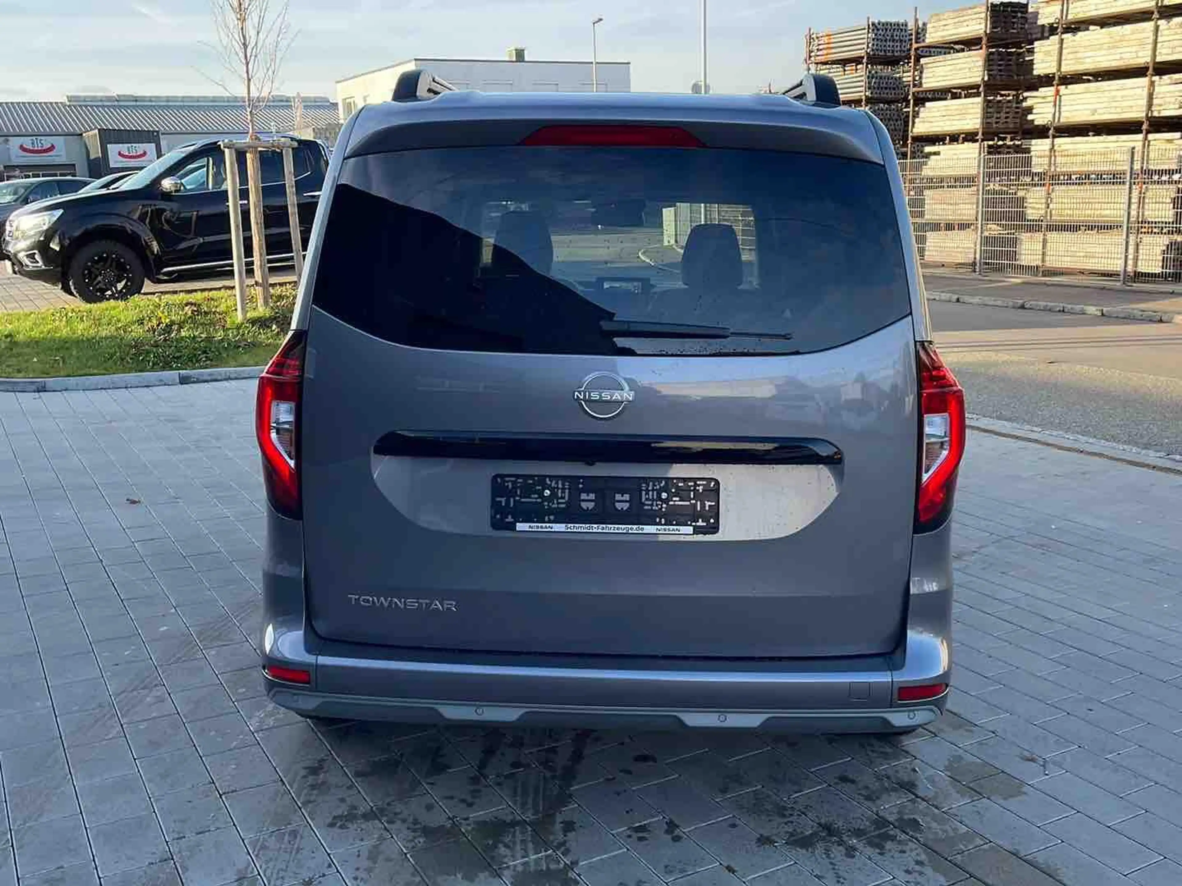 Nissan Townstar Kombi L1 Automatik Tekna Around-View — photo 7