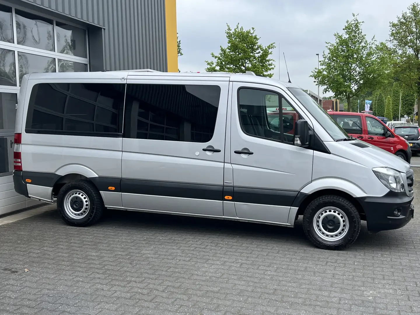 Mercedes-Benz Sprinter 316 2.2 CDI 366 EUVI Airco Cruise control 1e eigen Grijs - 2