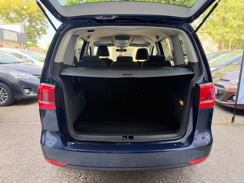 Volkswagen Touran *STANDHEIZUNG*TEMPO.*PDC*1.HAND*ALU*KLIMA* — photo 8