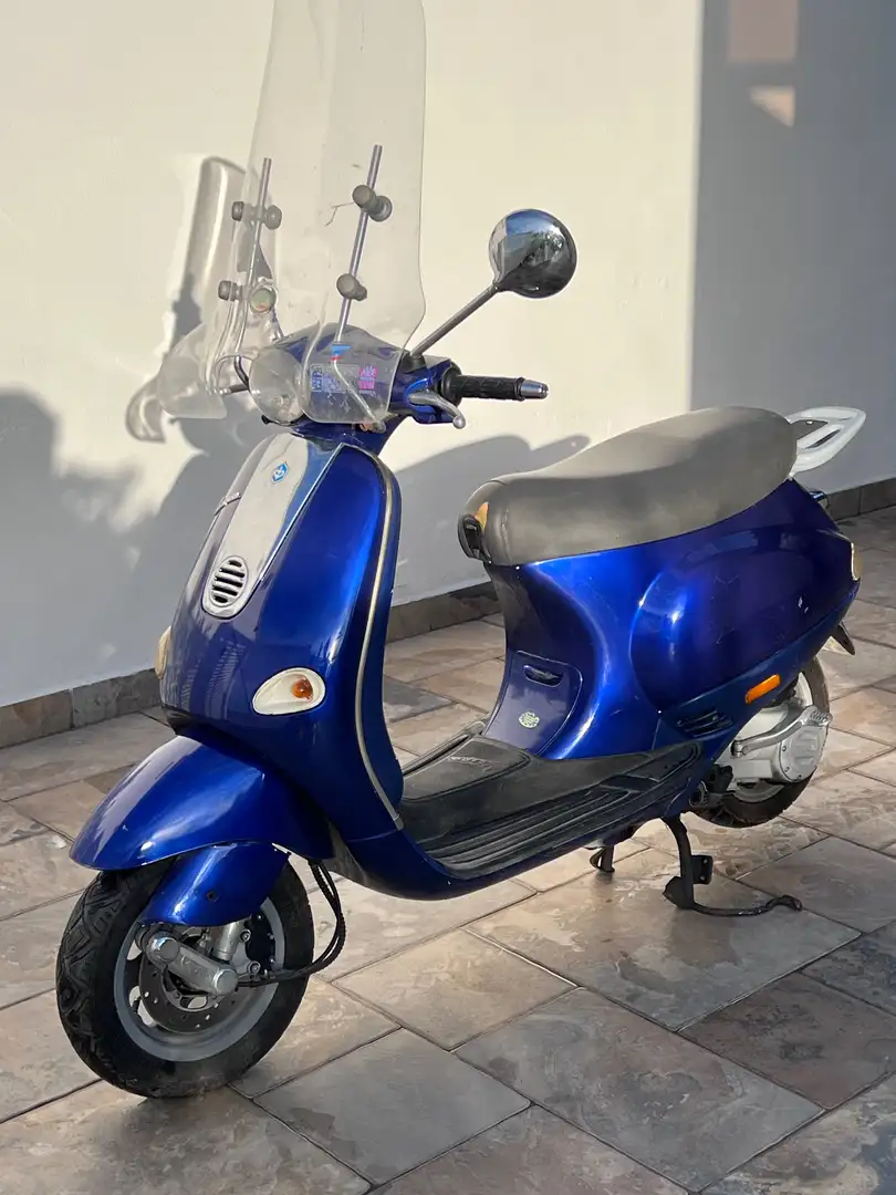 Vespa 50 et4 Bleu - 2