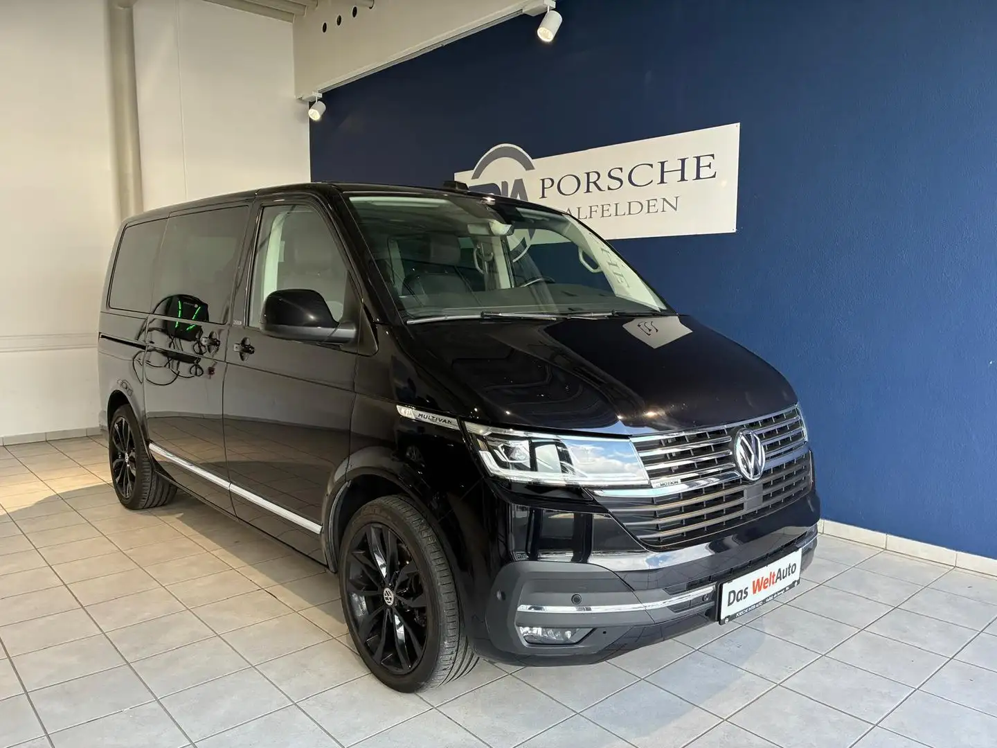 Volkswagen T6.1 Multivan VW T6.1 Multivan Cruise TDI 4MOTION Schwarz - 1