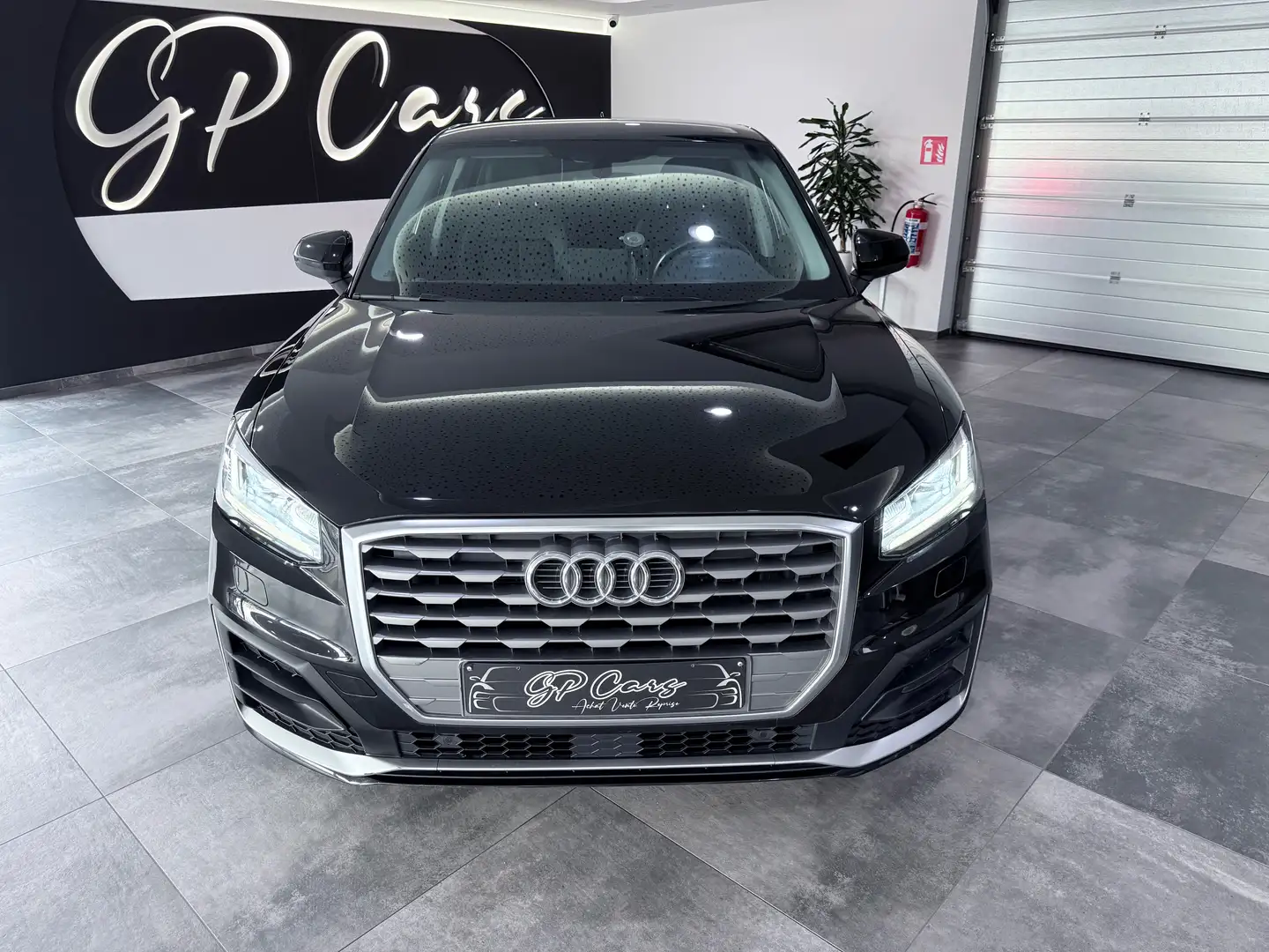 Audi Q2 Q2 30 TFSI S-Line (EU6d-TEMP) Zwart - 2