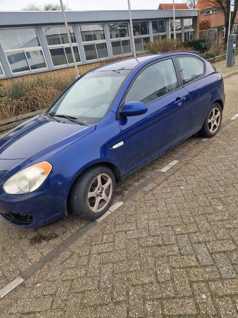 Hyundai ACCENT ACCENT 1.4i Dynamic Blau - 1