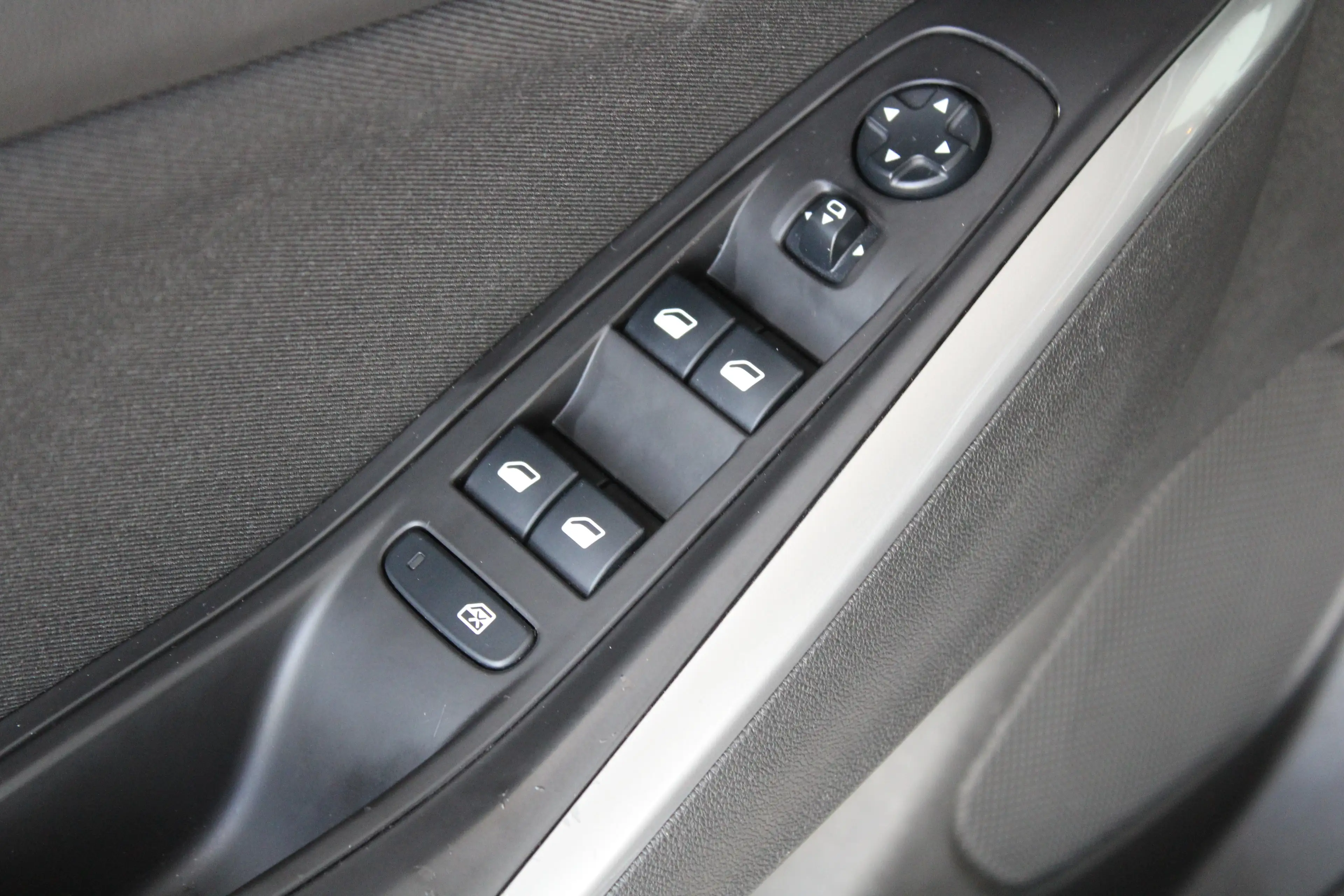 Opel Grandland X 1.2 Turbo Online Edition | Parkeersensoren voor & — photo 16