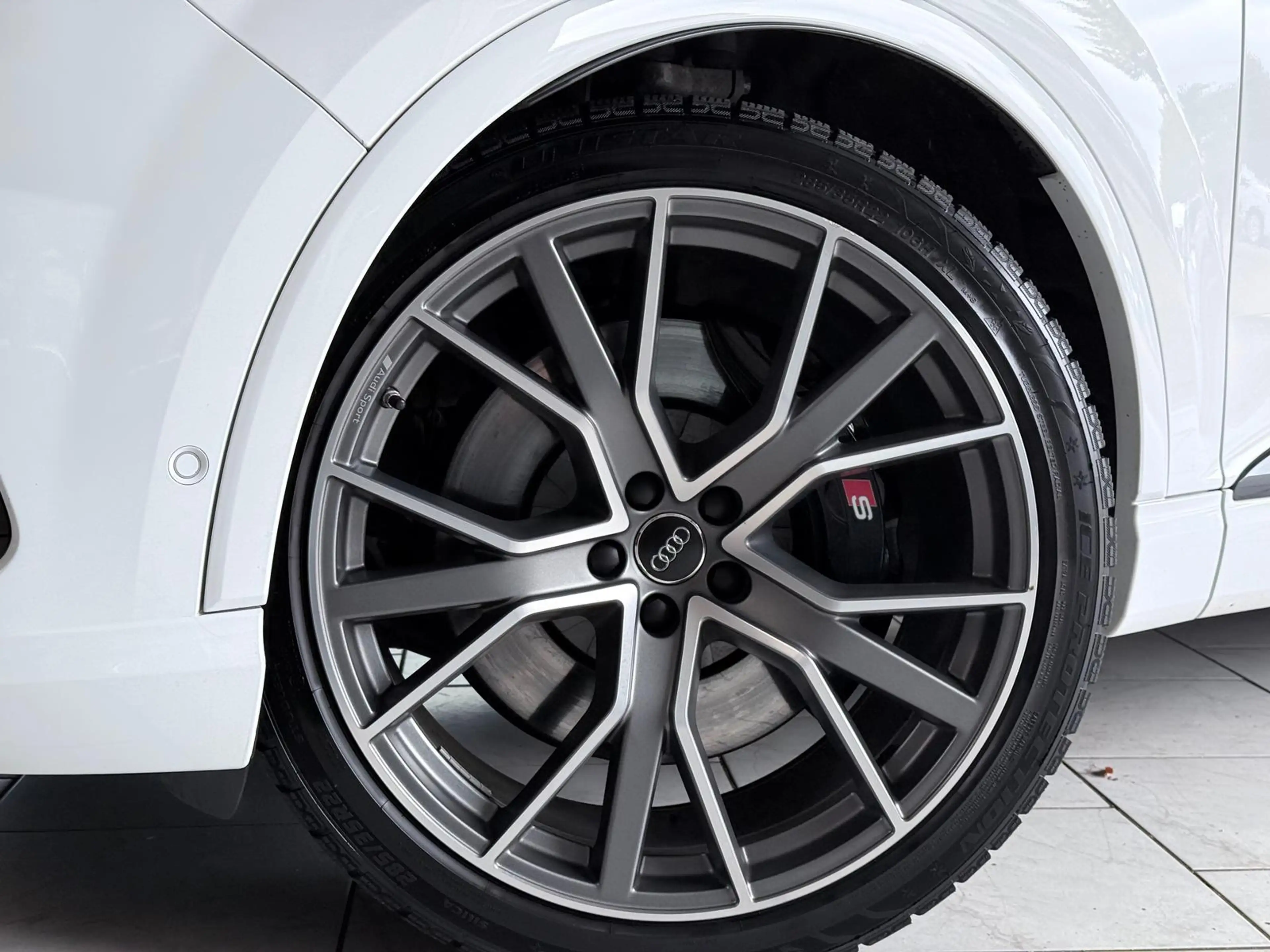 Audi SQ7 V8 4.0 TDI quattro-Pano/AHK/B&O/RFK/ACC/LED — photo 6