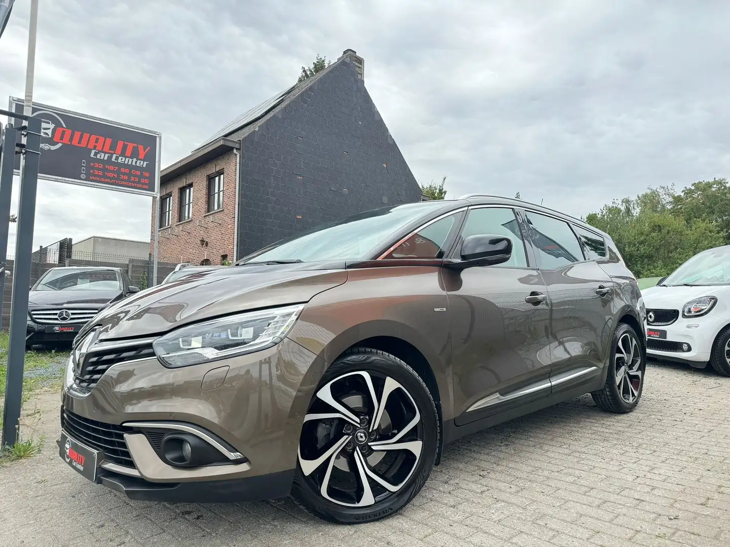 Renault Grand Scenic 160PK BOSE EDITION AUTOMAAT 7zitpl FULL OPTION Brun - 1