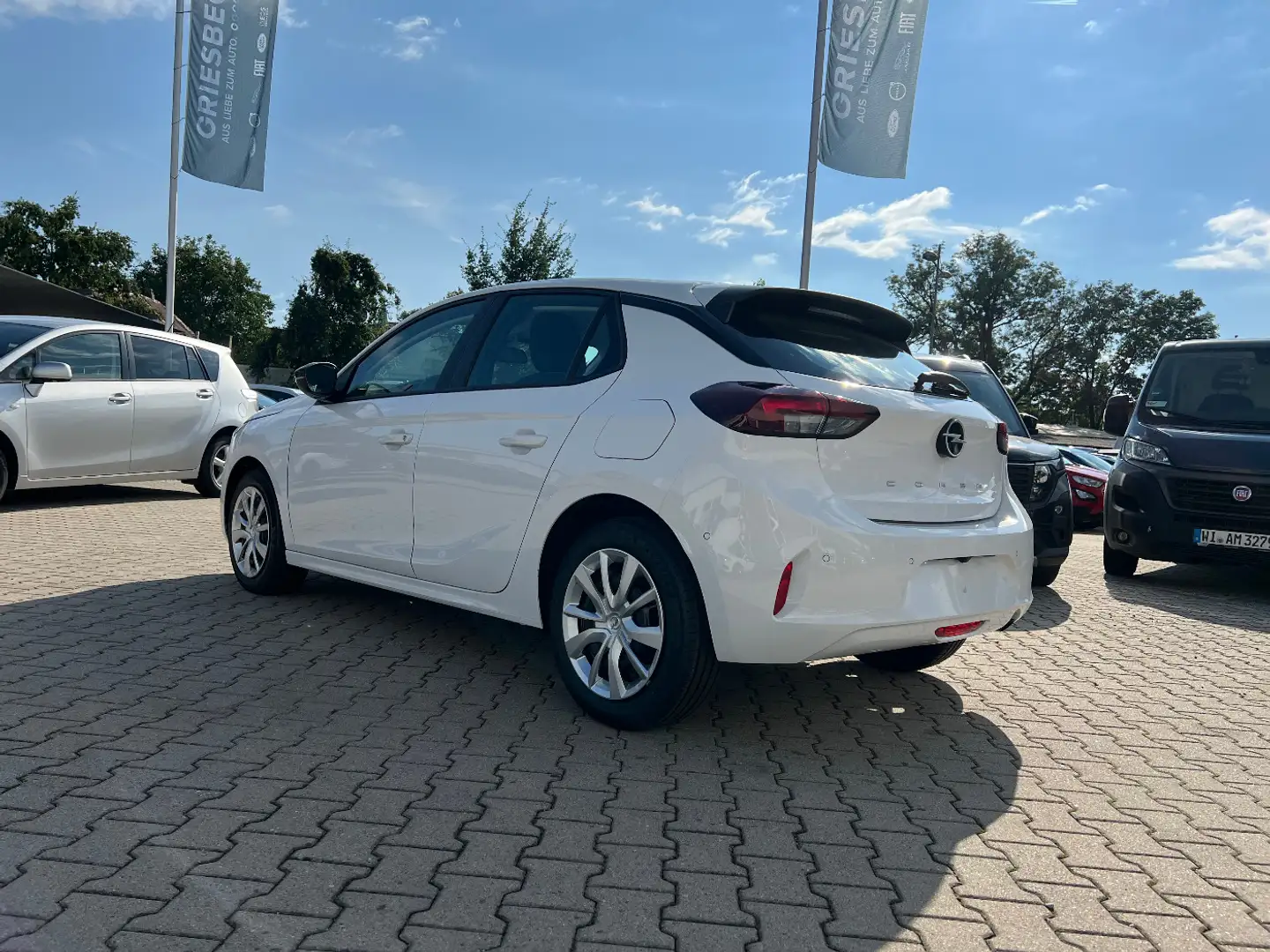 Opel Corsa F 1.2e Turbo *Kamera Sitzh. Klima DAB PDC* Weiß - 2