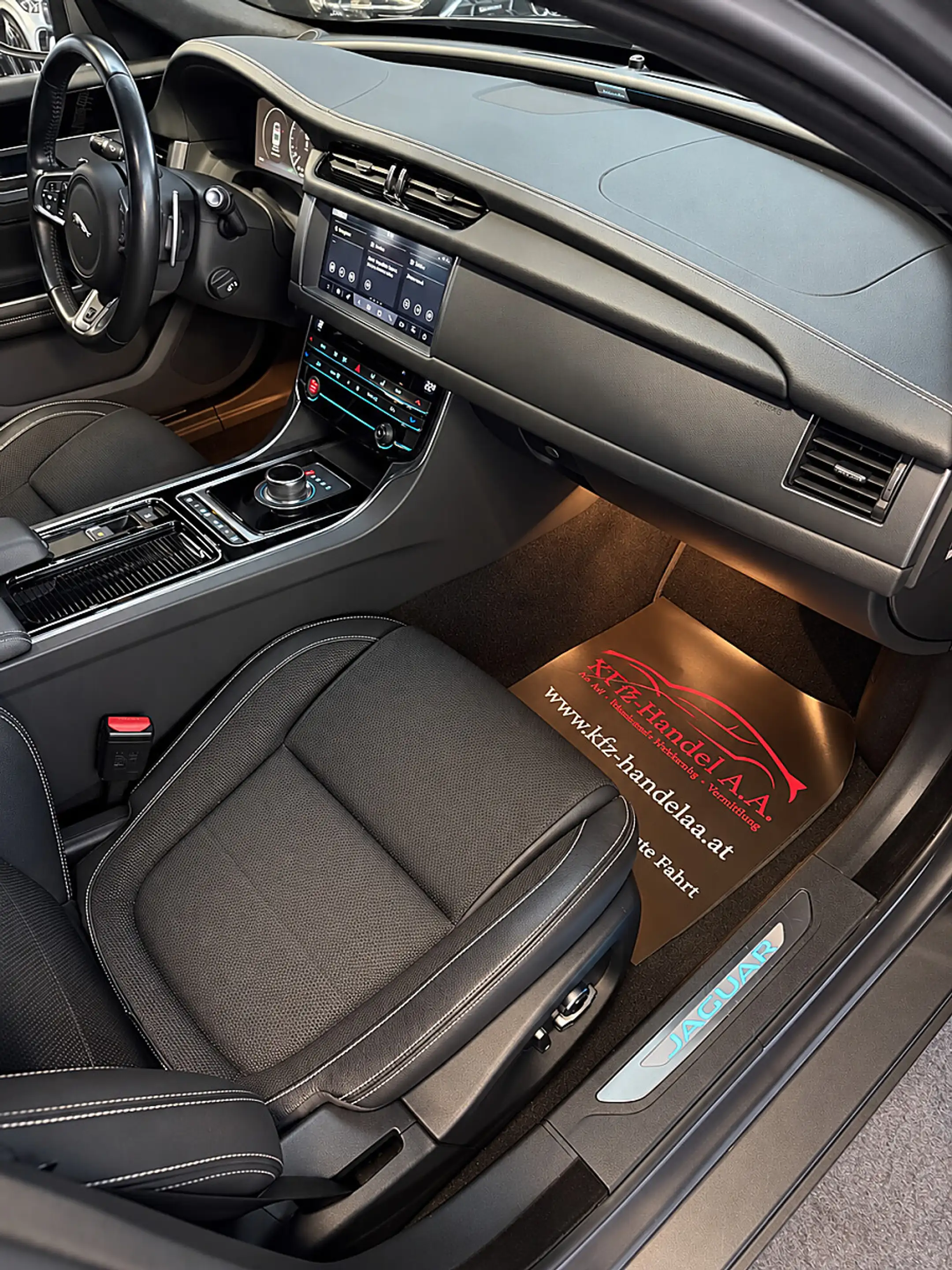 Jaguar XF 20d AWD R-Sport Automatik* FINANZIERUNG * — photo 12