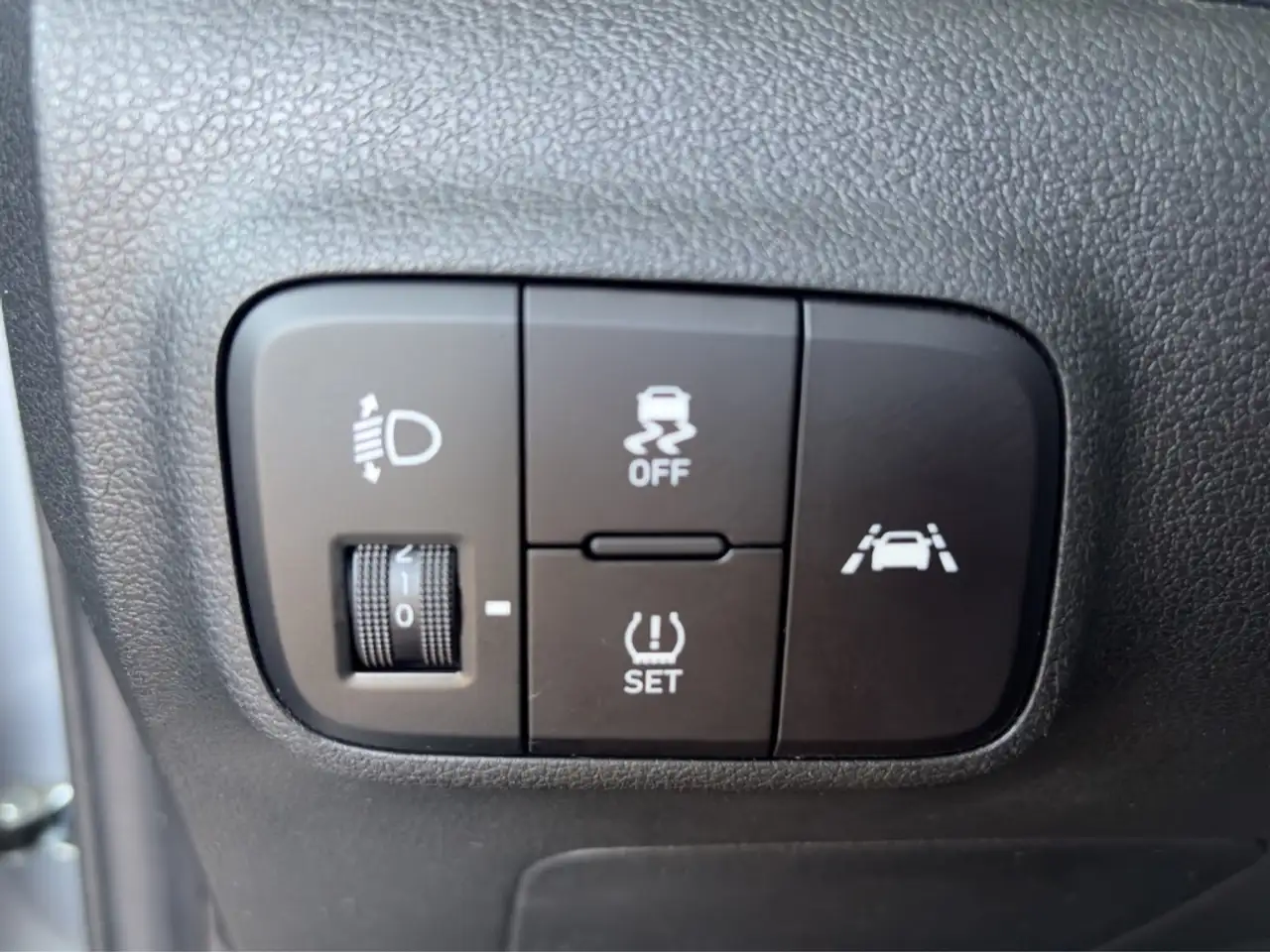 Hyundai i10 PRIME 1.2 *KEYLESS*CARPLAY*NAVI*DAB*, миниатюра 14