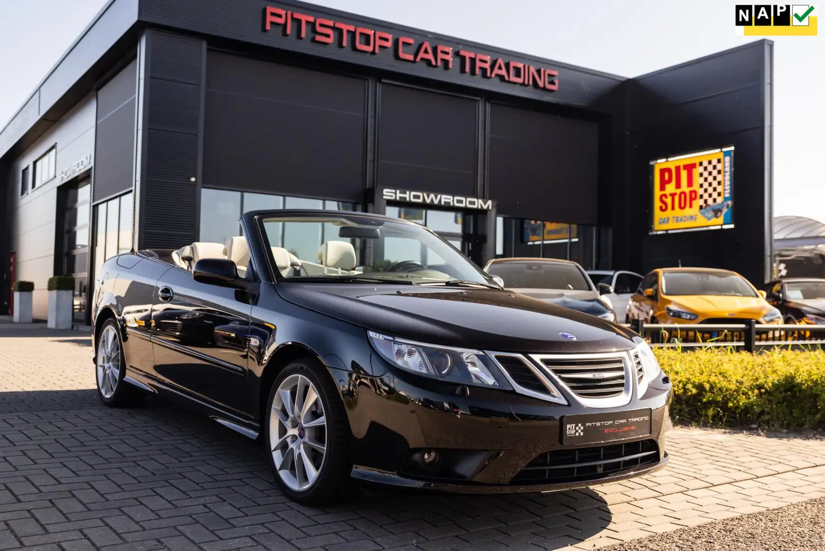 Saab 9-3 Cabrio 2.0t Vector, 200 PK, Automaat, Navi, Cruise Zwart - 1