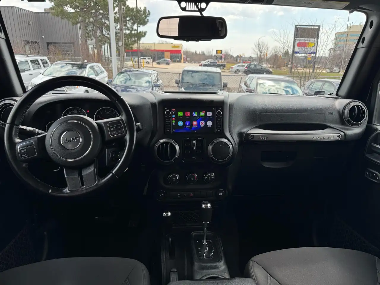 Jeep Wrangler снимка Jeep Wrangler