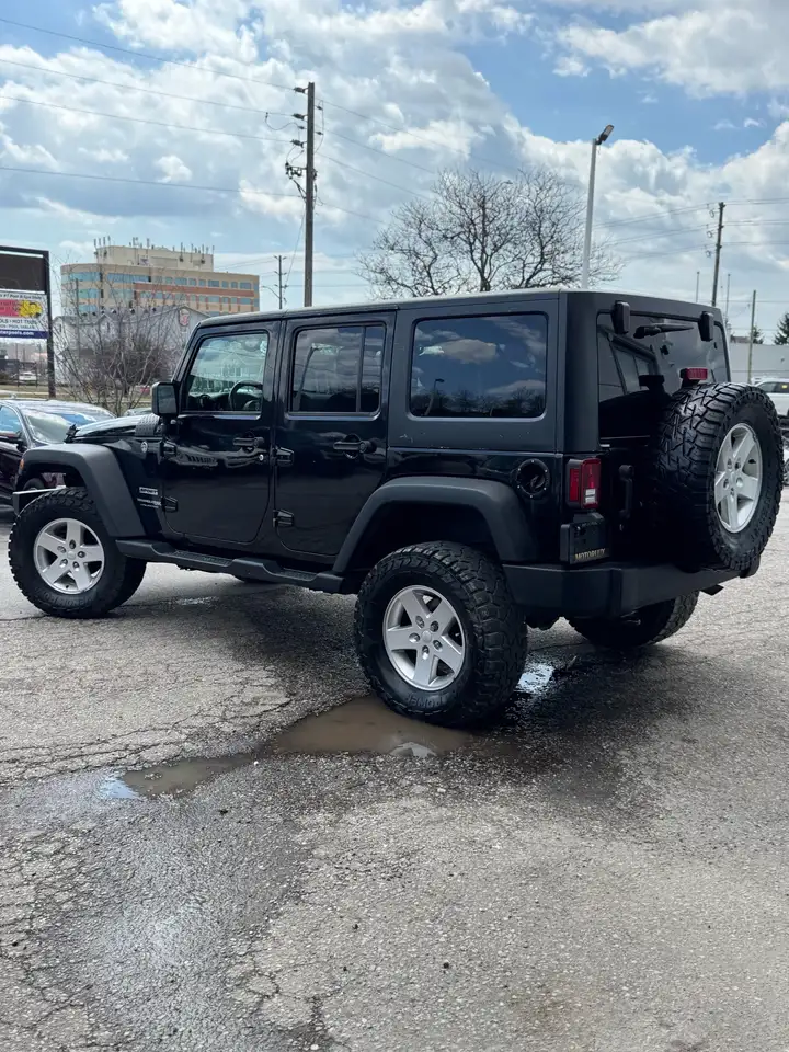 Jeep Wrangler снимка Jeep Wrangler