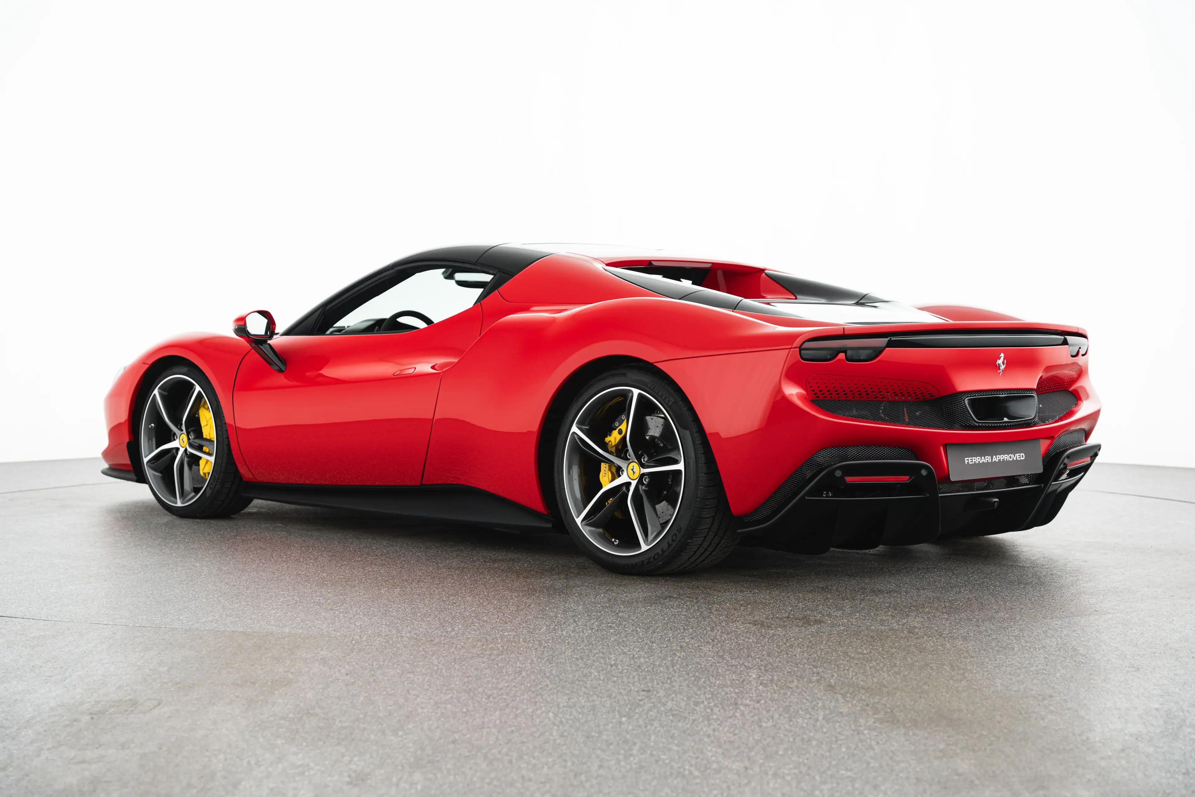 Ferrari 296 GTS — photo 7